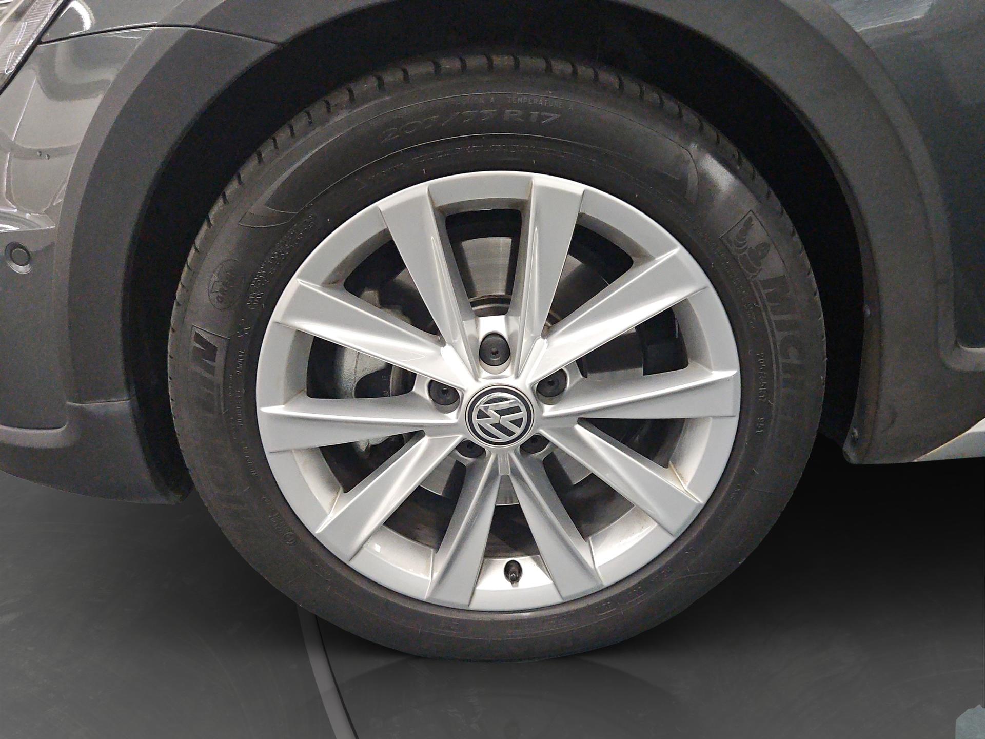 VW Golf 2.0 TDI Alltrack 4Motion DSG-image-25