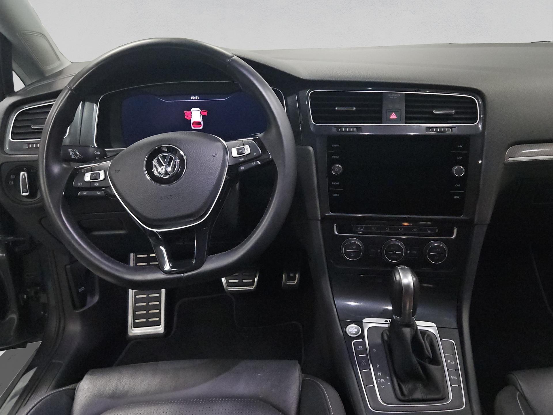 VW Golf 2.0 TDI Alltrack 4Motion DSG-image-13
