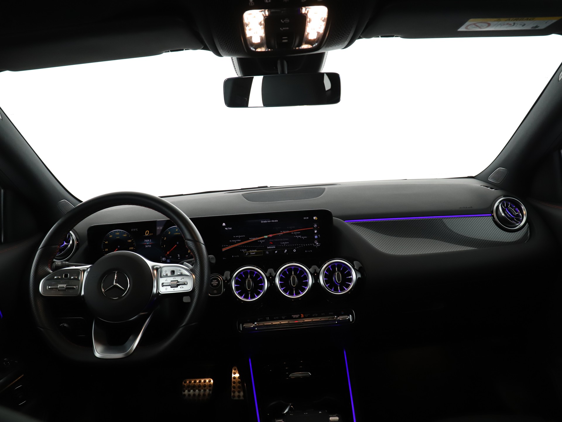MERCEDES-BENZ GLA 200 4M AMG Line 8G-D-image-10