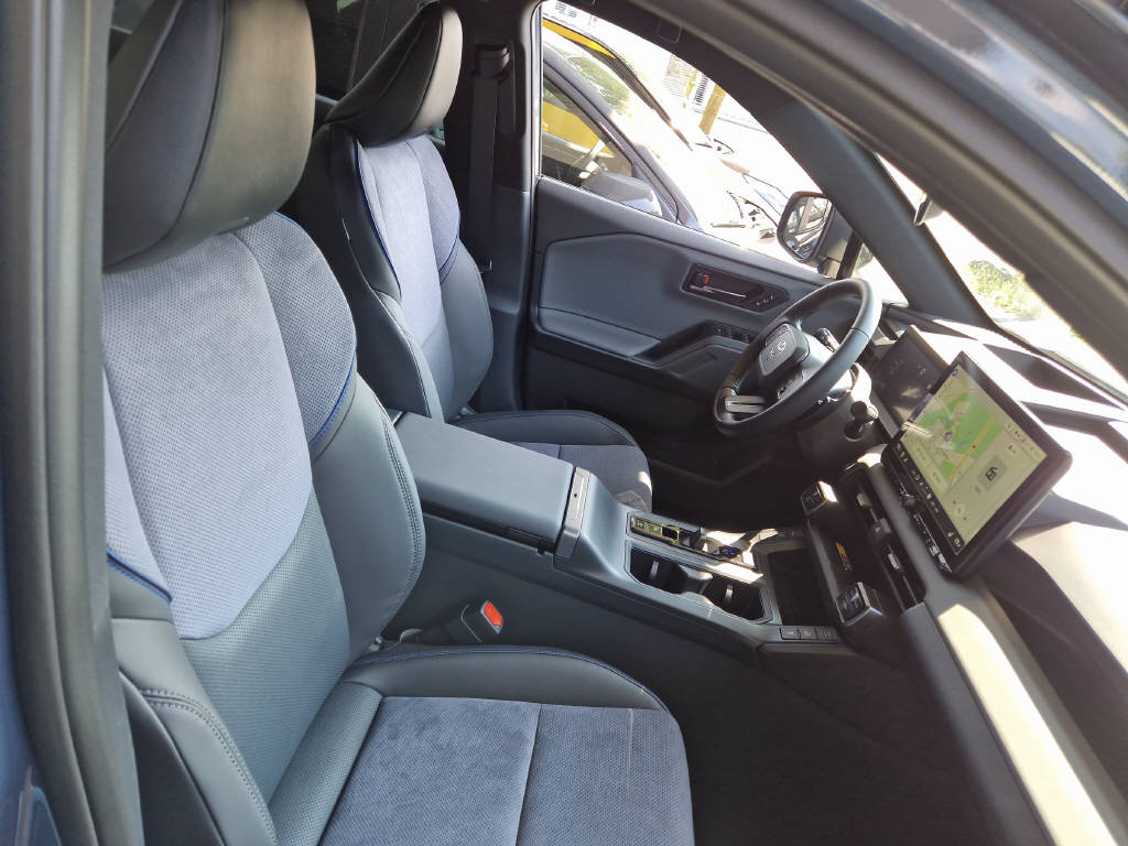 TOYOTA RAV-4 2.5 Plug-In-Hybrid Style 48167/001-image-9