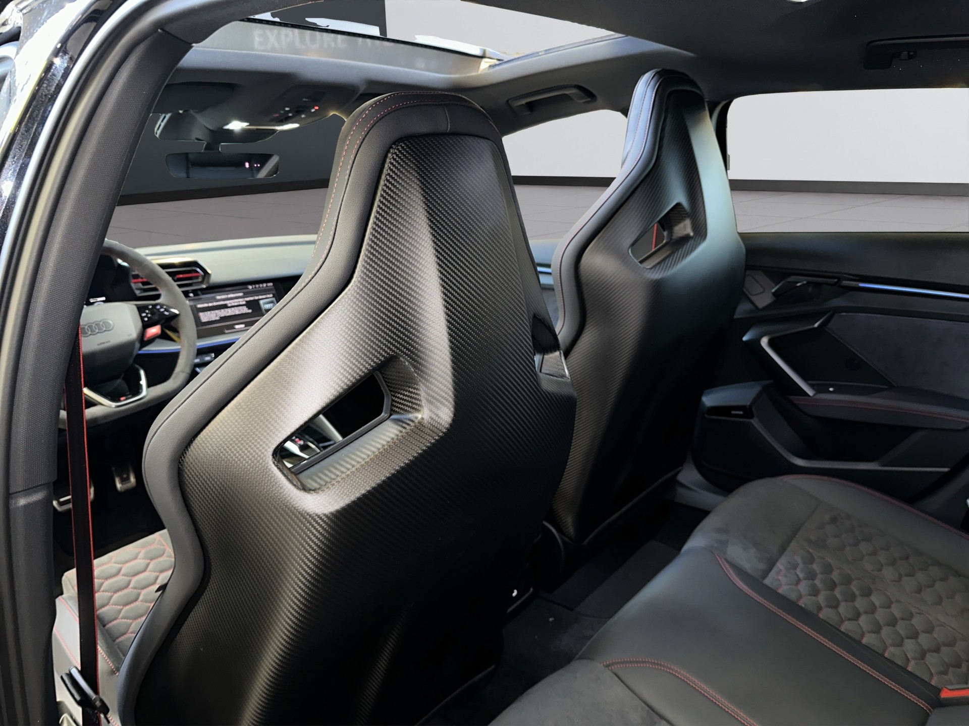 AUDI RS3 Sportback 2.5 TSI quattro S-tronic-image-8