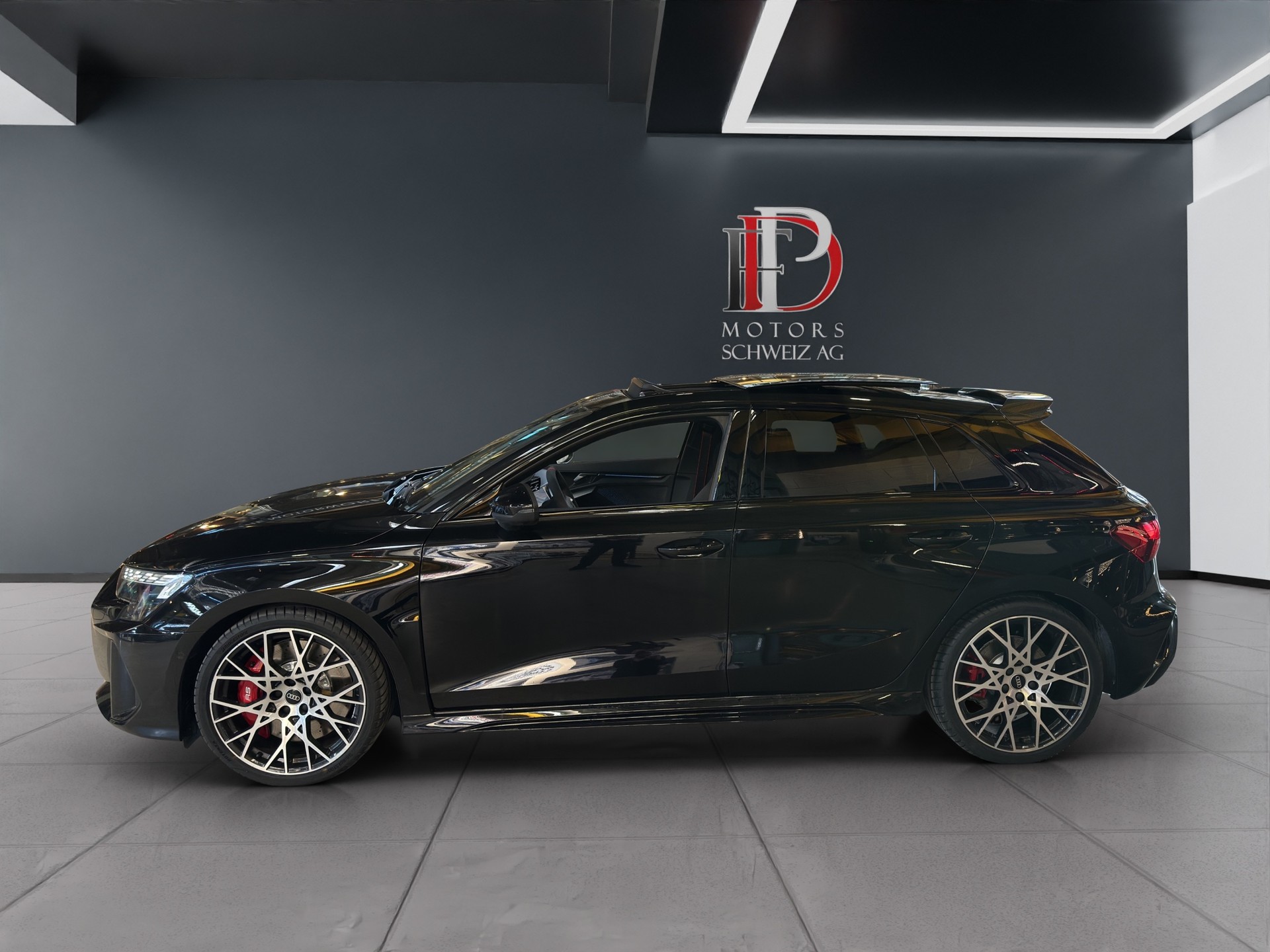 AUDI RS3 Sportback 2.5 TSI quattro S-tronic-image-4
