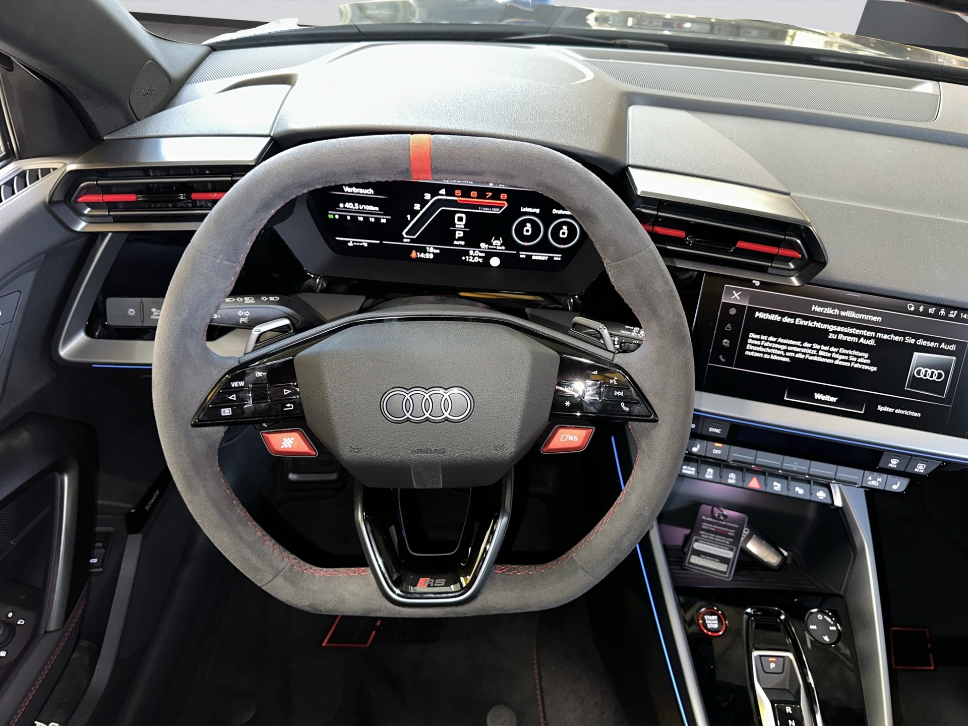 AUDI RS3 Sportback 2.5 TSI quattro S-tronic-image-9