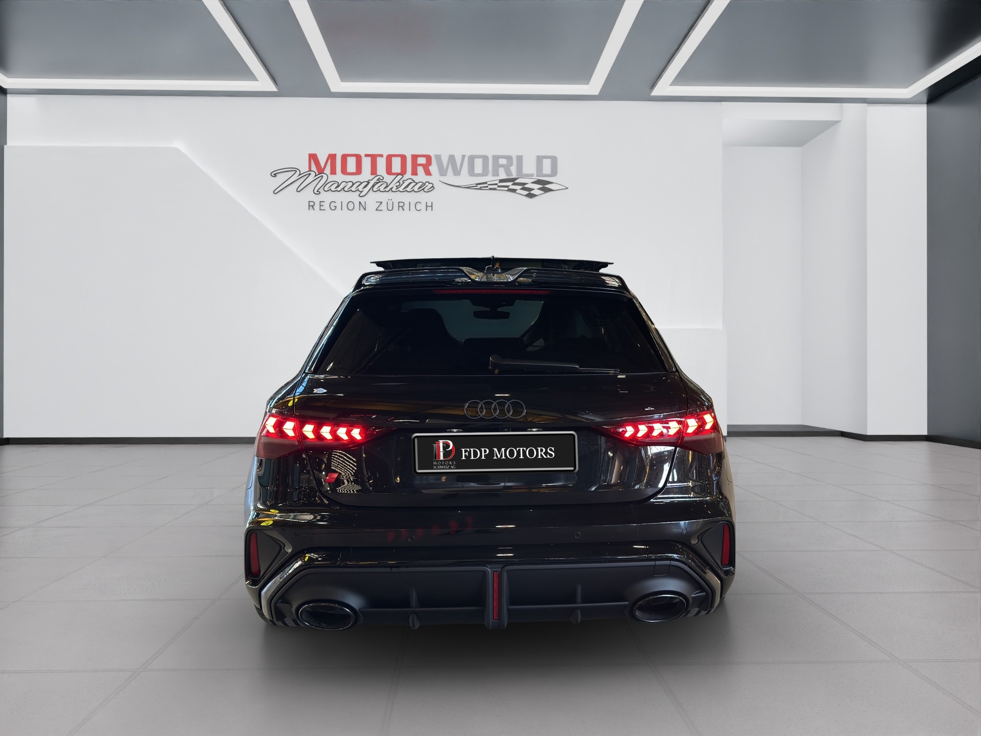 AUDI RS3 Sportback 2.5 TSI quattro S-tronic-showroom-element-3