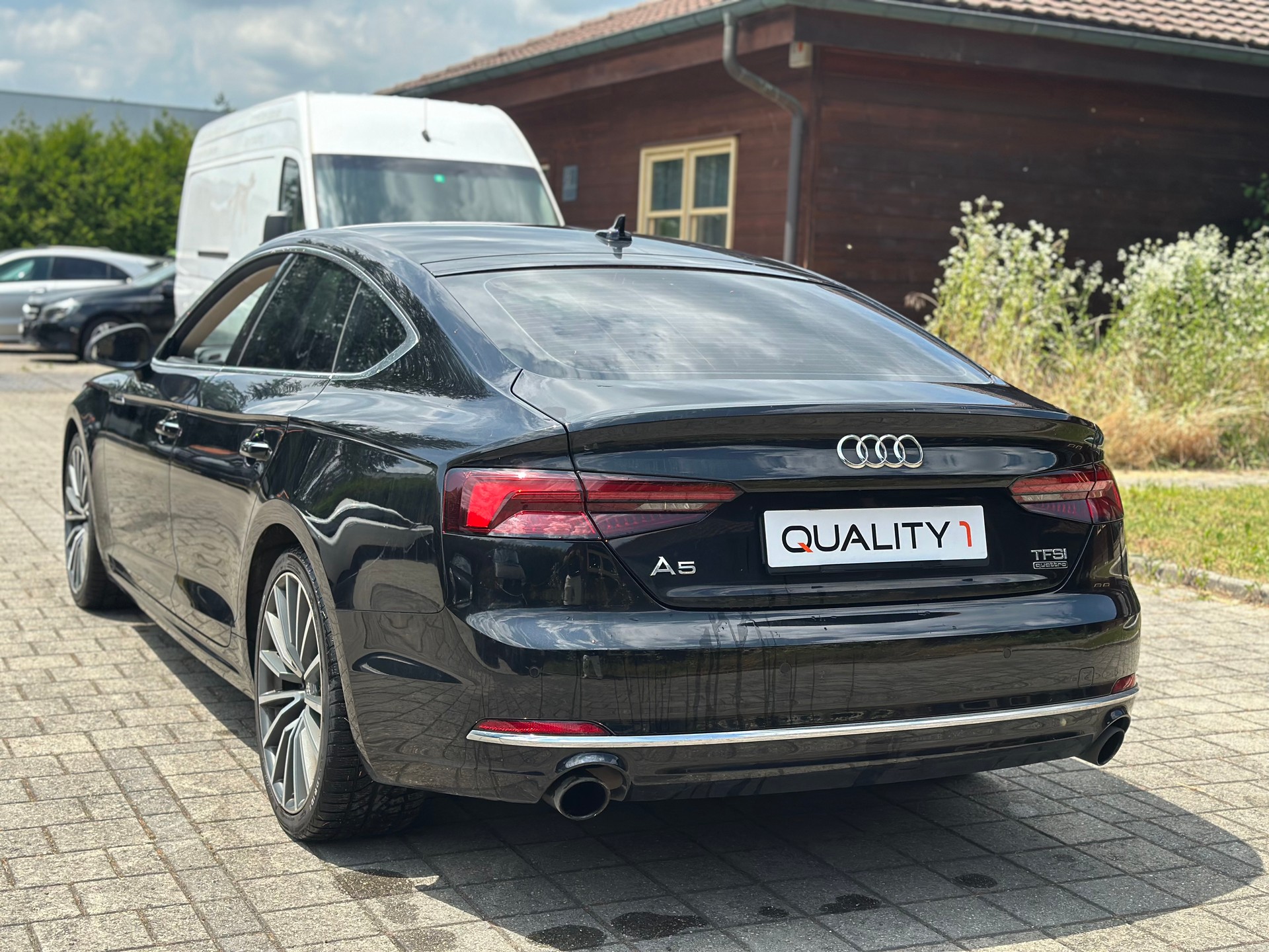 AUDI A5 Sportback 2.0 TFSI Design quattro S-tronic-image-4