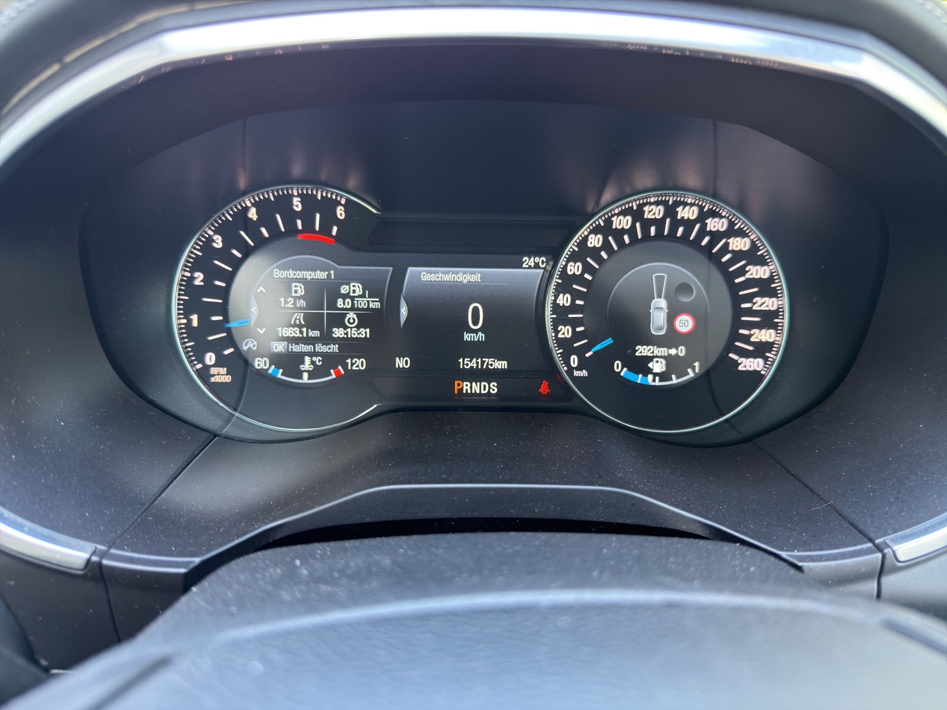 FORD S-Max 2.0 TDCi Vignale AWD PowerShift-image-18