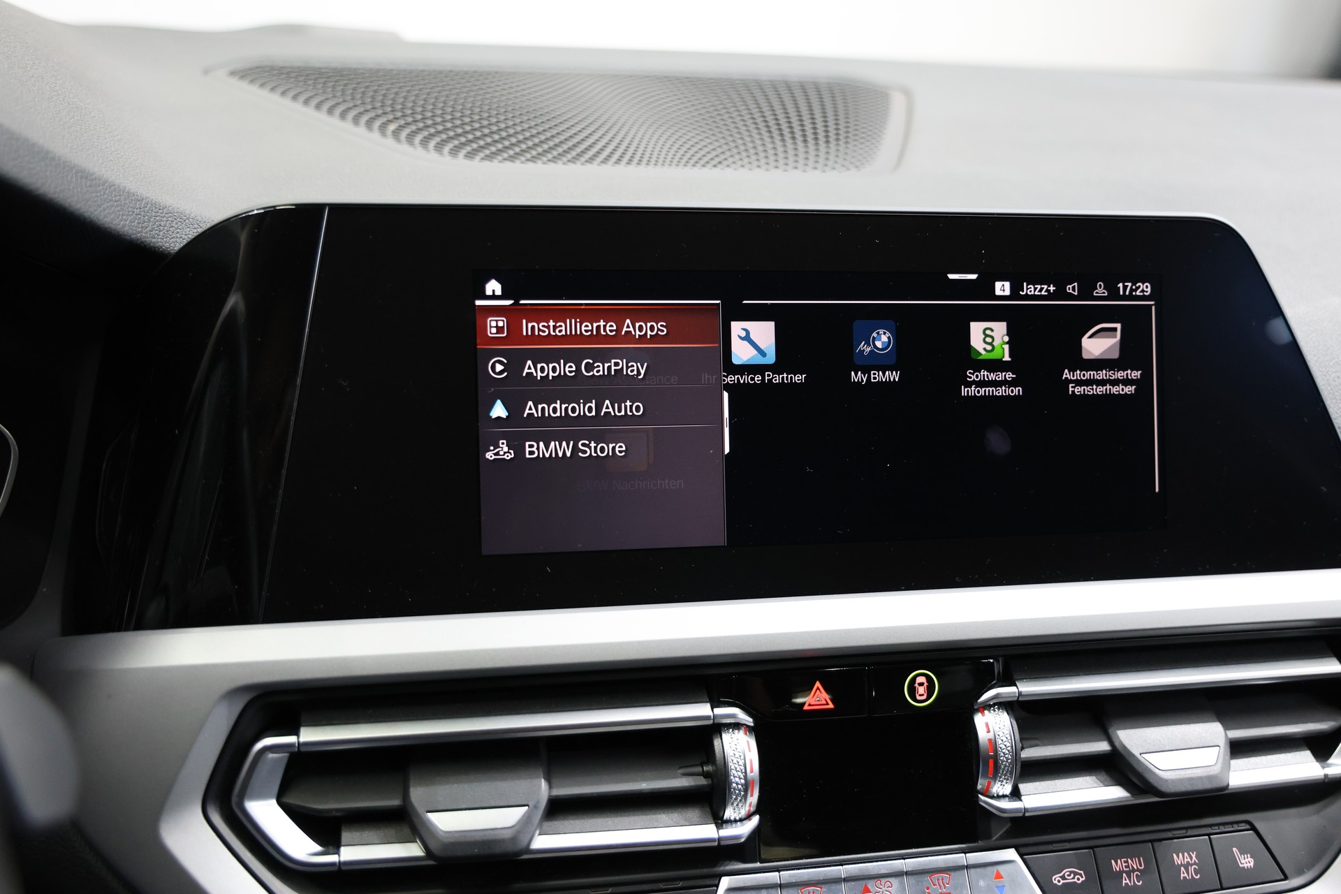 BMW 318d G21 48V Touring Steptronic-image-19