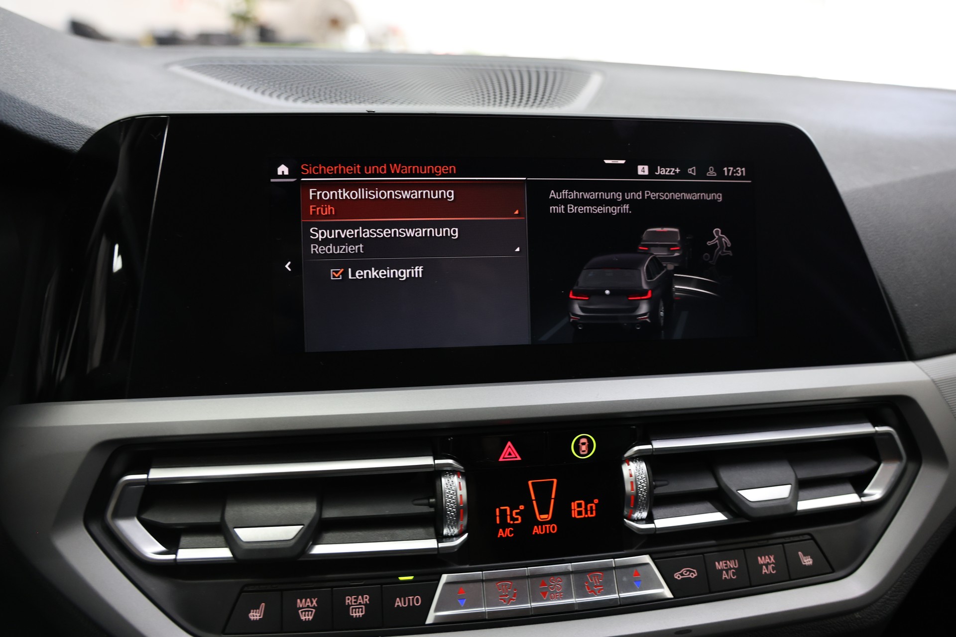 BMW 318d G21 48V Touring Steptronic-image-23