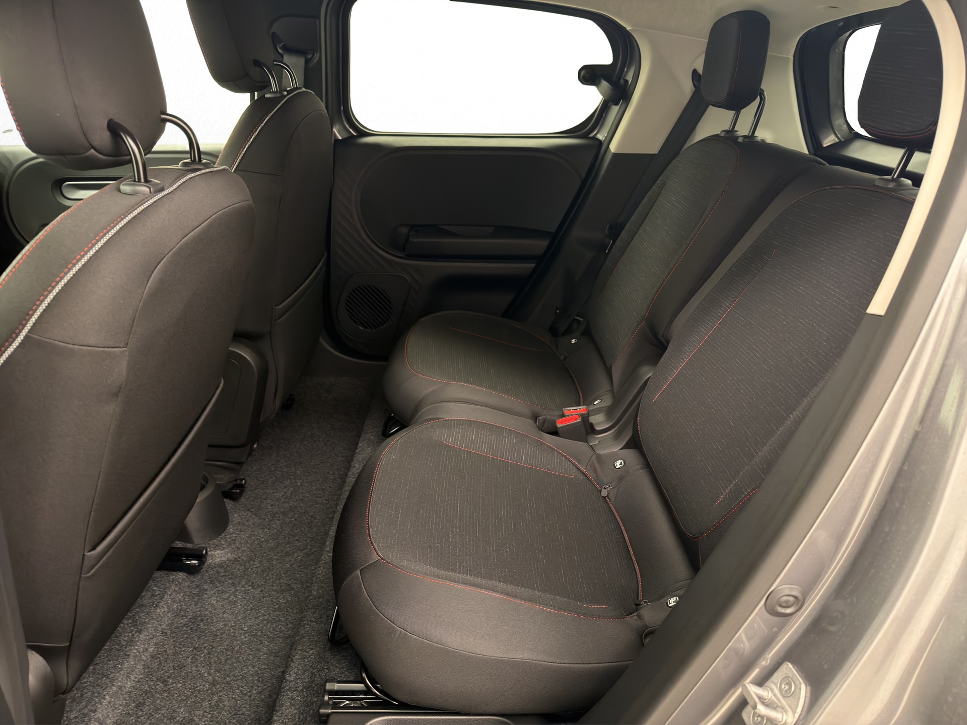 RENAULT Twingo E-Tech Urban Range techno-image-11