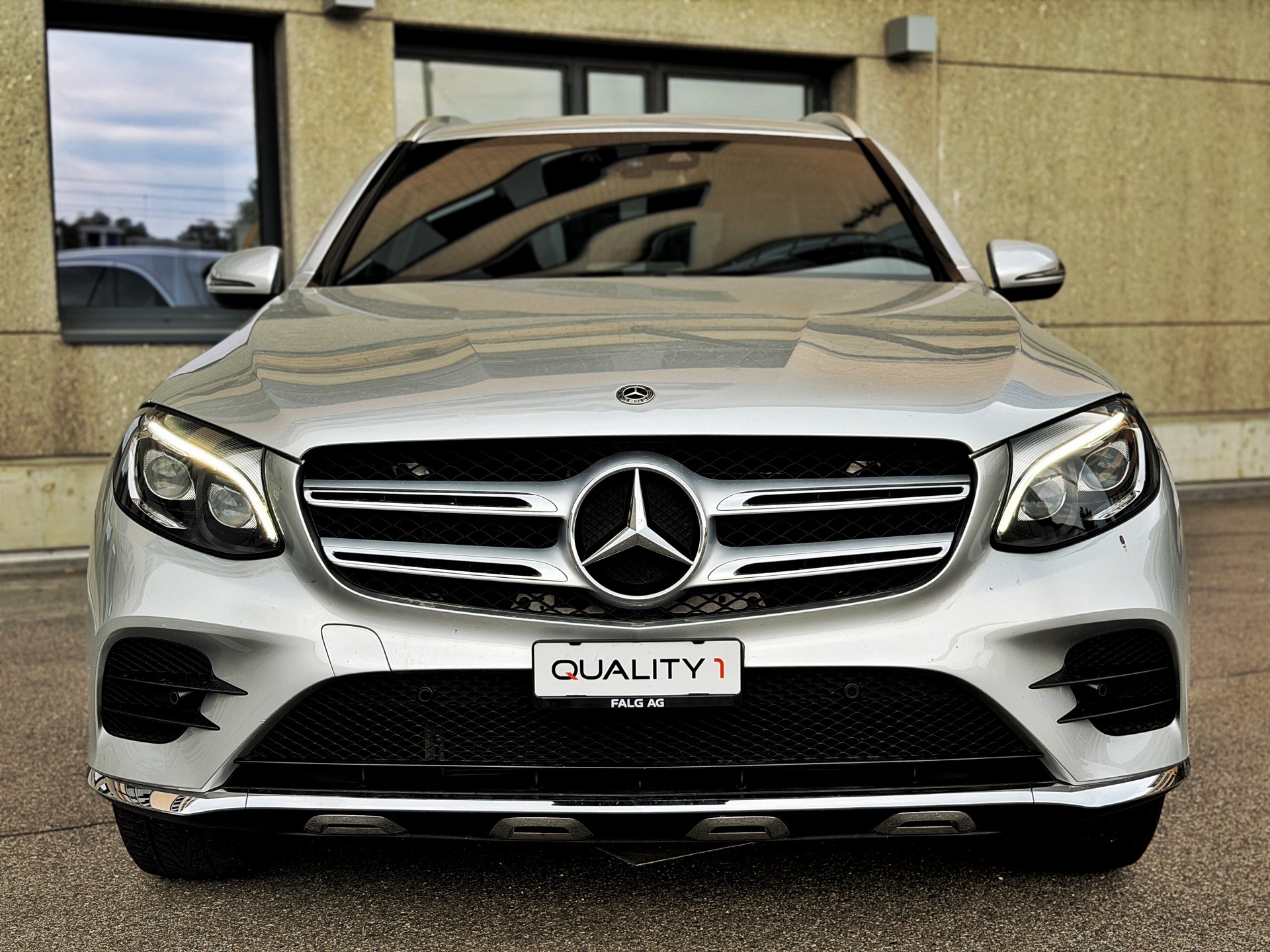 MERCEDES-BENZ GLC 220 d AMG Line 4Matic 9G-Tronic-image-7
