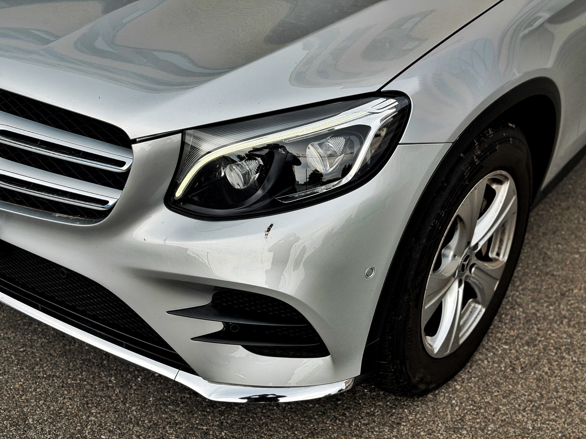 MERCEDES-BENZ GLC 220 d AMG Line 4Matic 9G-Tronic-image-6