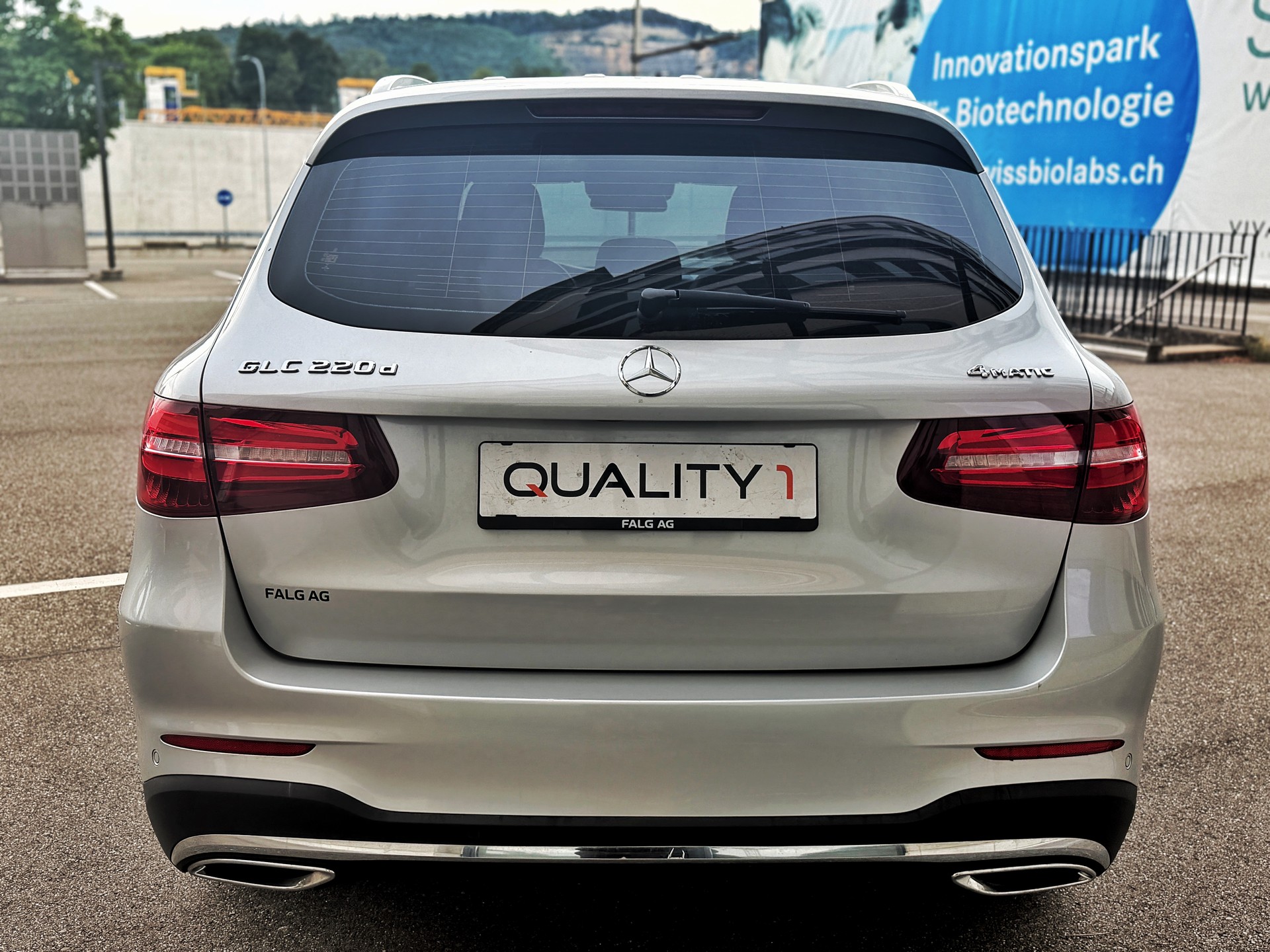 MERCEDES-BENZ GLC 220 d AMG Line 4Matic 9G-Tronic-image-4