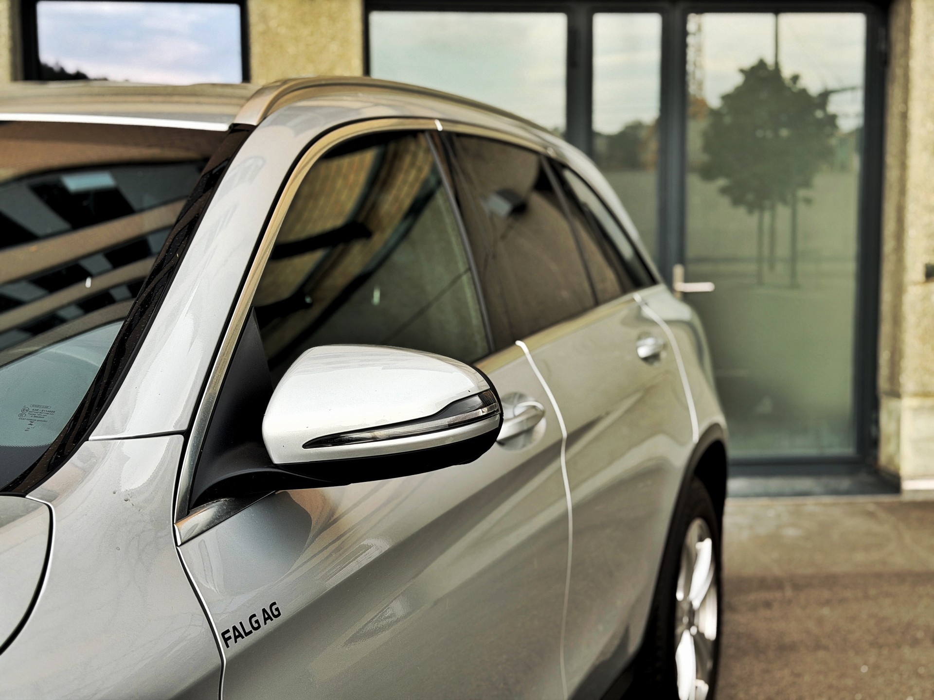 MERCEDES-BENZ GLC 220 d AMG Line 4Matic 9G-Tronic-image-10