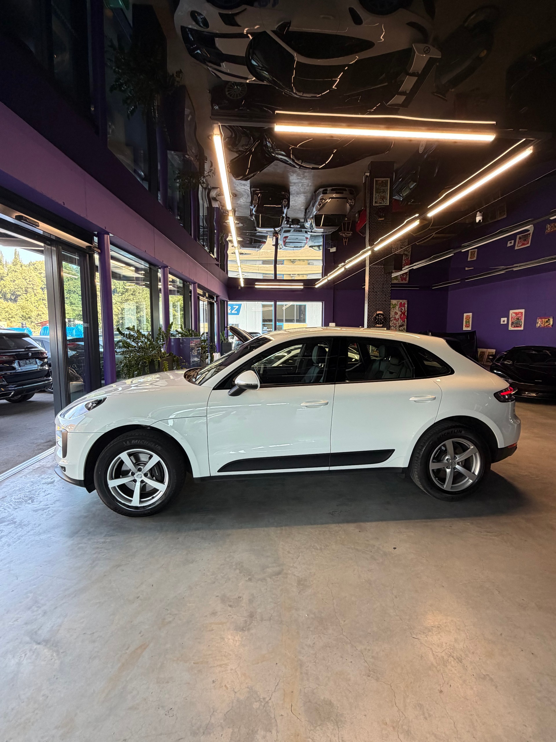PORSCHE Macan PDK-image-2