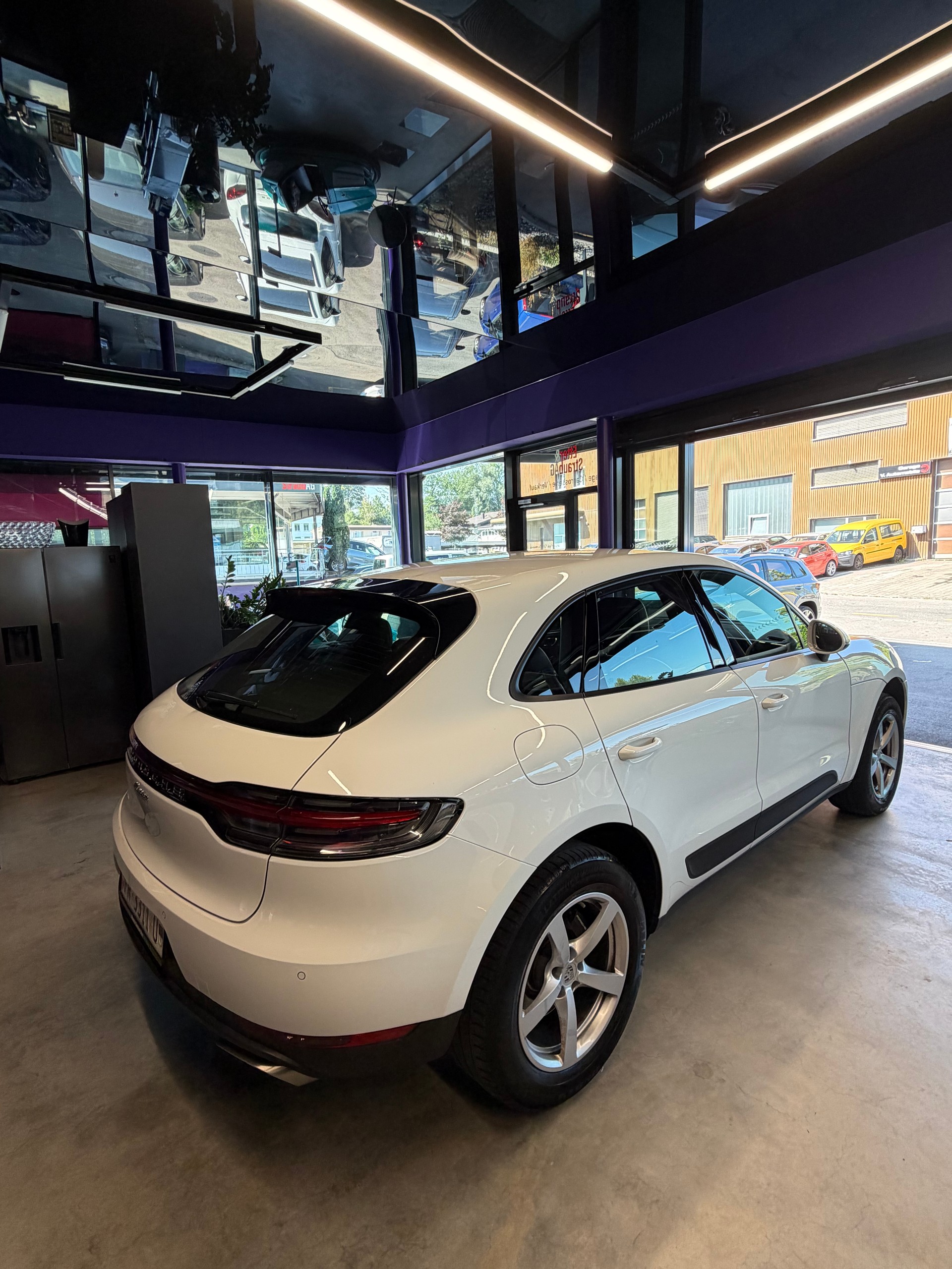 PORSCHE Macan PDK-image-5
