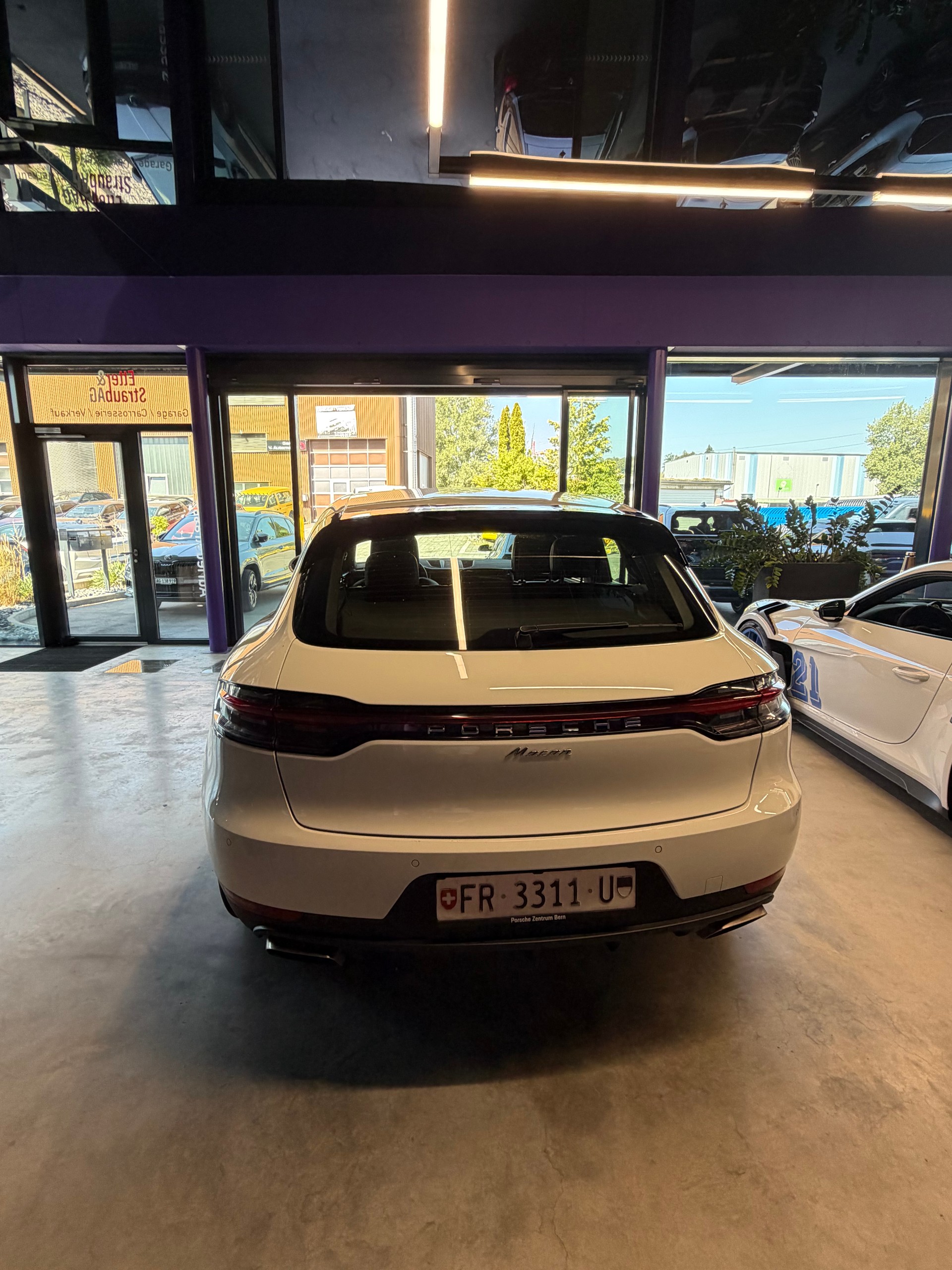 PORSCHE Macan PDK-image-4