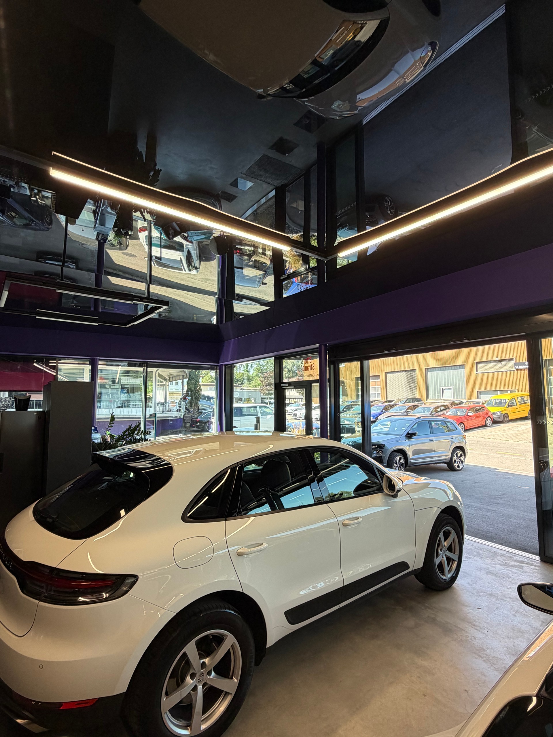 PORSCHE Macan PDK-image-13