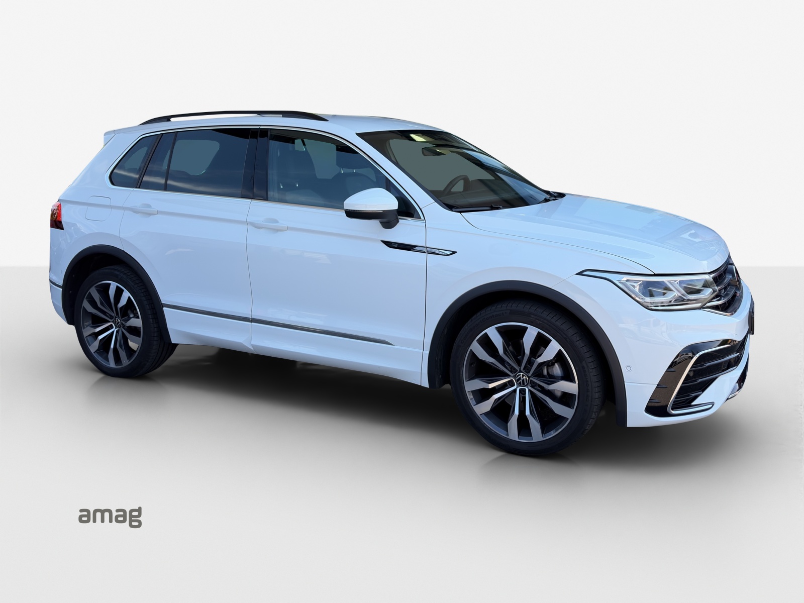 VW Tiguan 2.0TSI R-Line 4Motion DSG-image-5