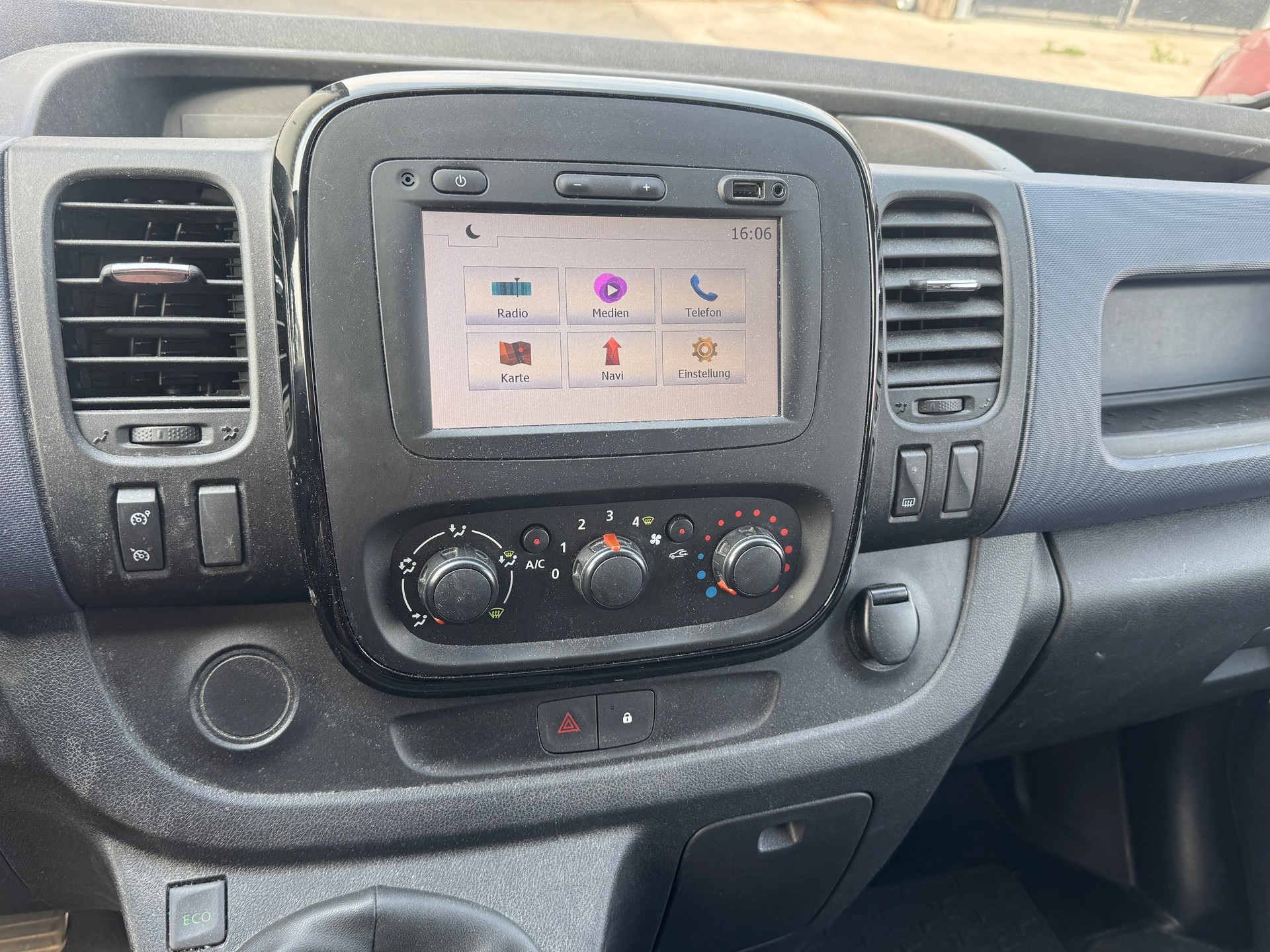 OPEL Vivaro 1.6 CDTI 2.9t L1H1-image-8