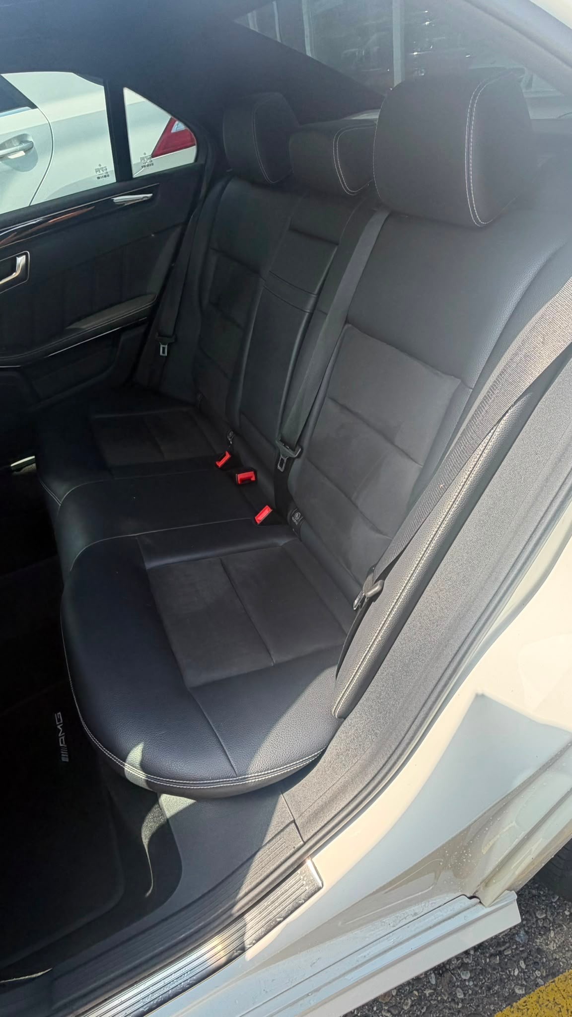 MERCEDES-BENZ E 350 CDI BlueEff. Avantgarde 4Matic 7G-Tronic-image-8
