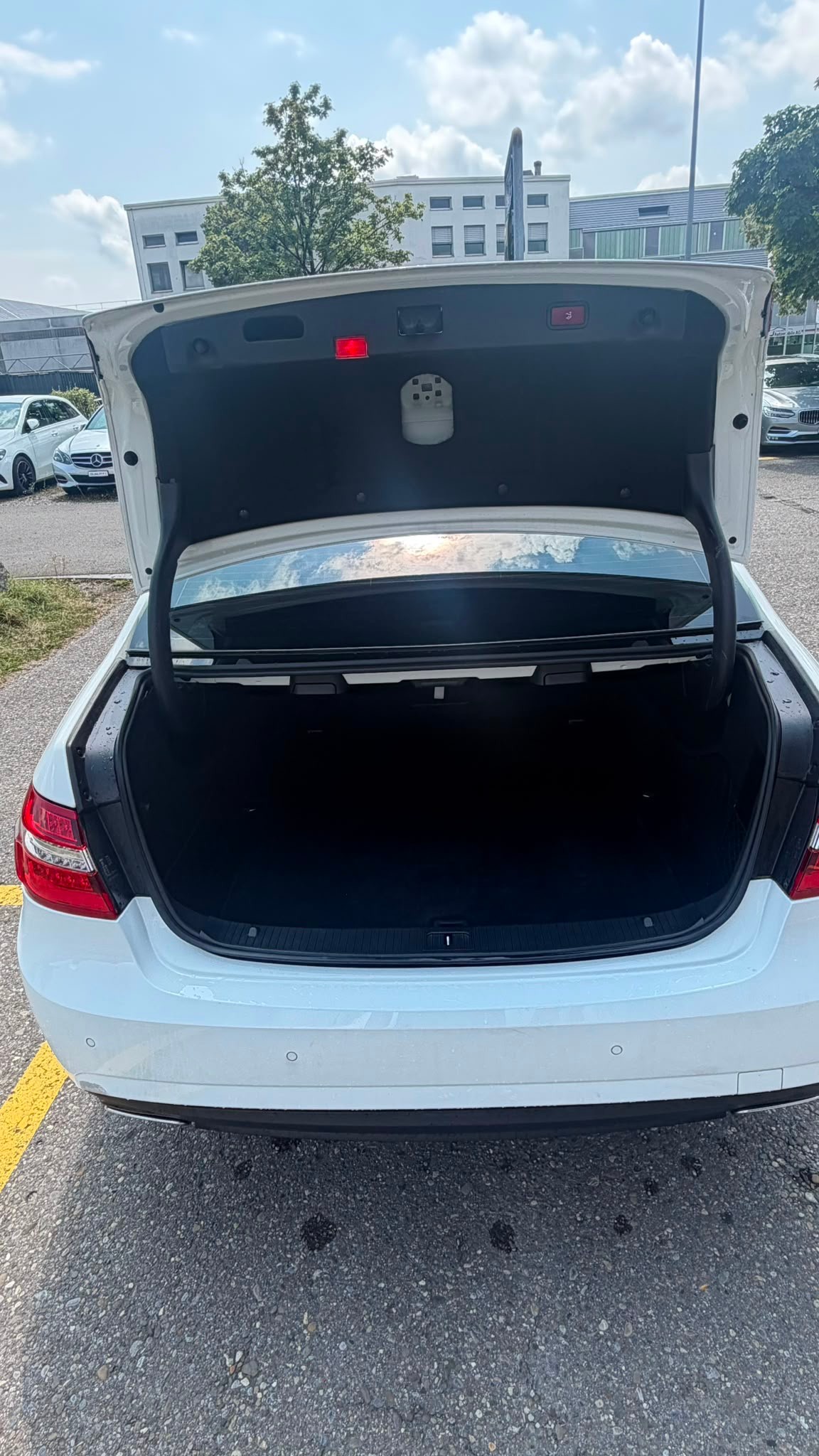 MERCEDES-BENZ E 350 CDI BlueEff. Avantgarde 4Matic 7G-Tronic-image-6