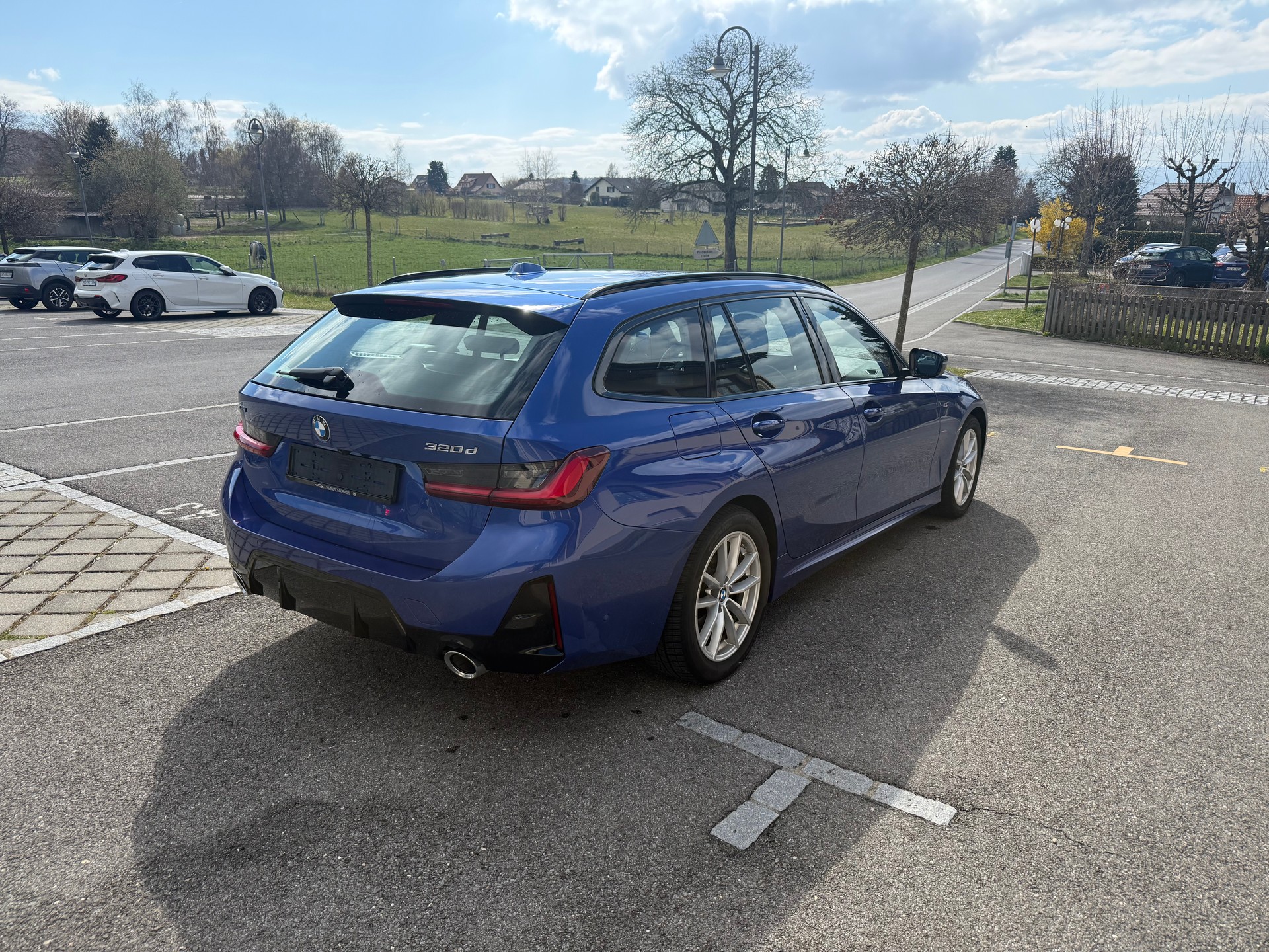 BMW 320d xDrive SAG-image-1