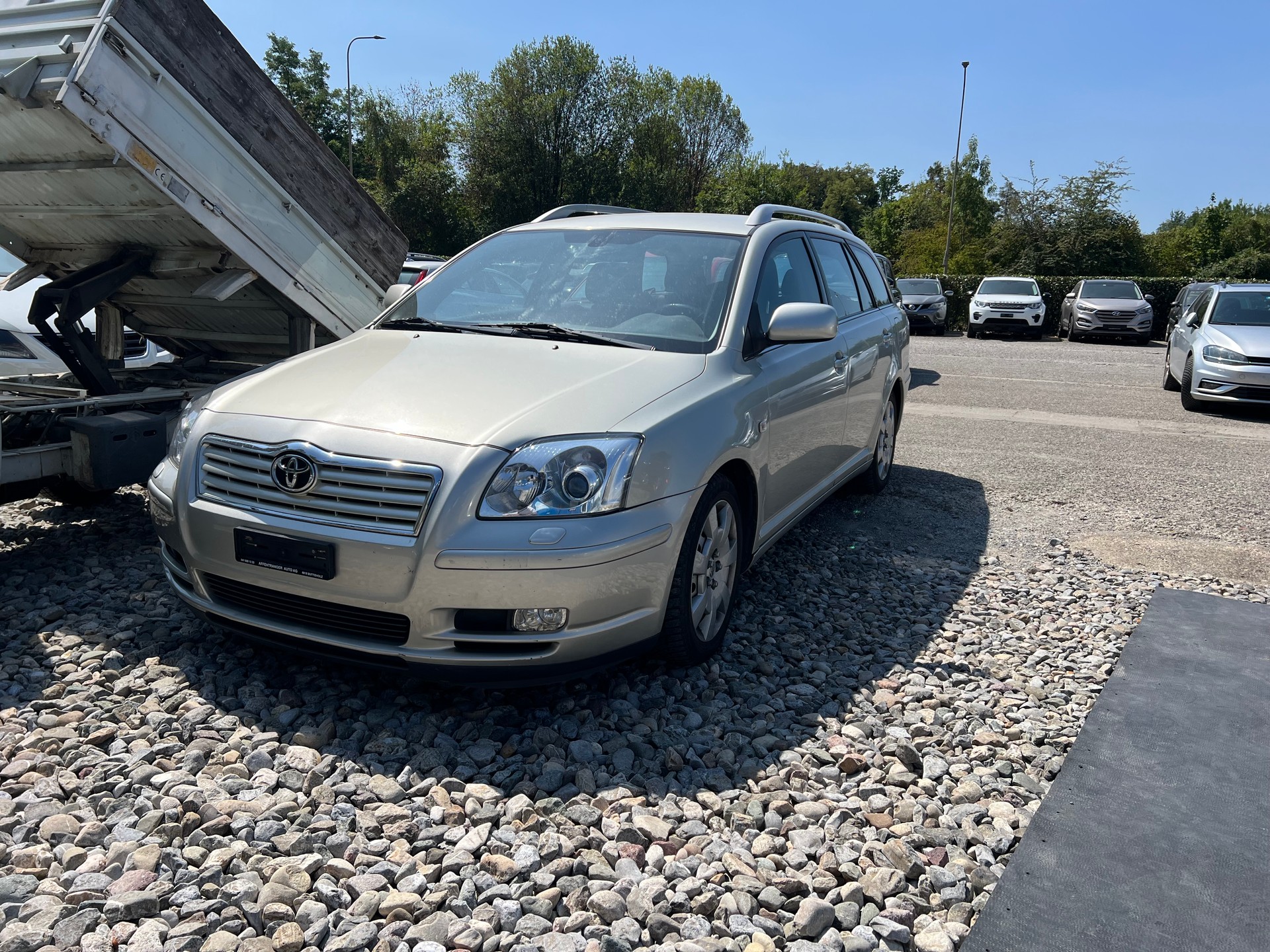 TOYOTA Avensis 2.0 D4 VVT-i Linea Sol Sportswagon-image-0