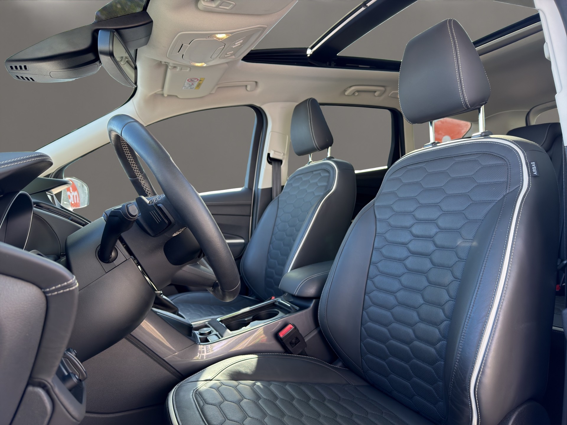 FORD Kuga 1.5 SCTi Vignale 4WD Automatic-image-10
