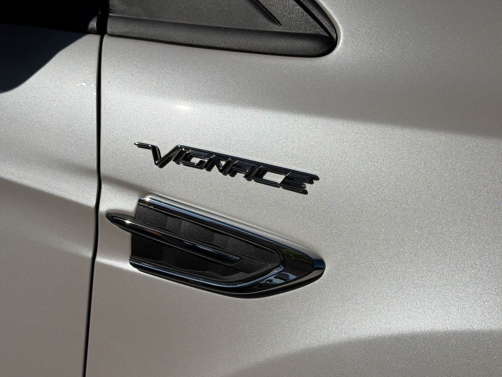 FORD Kuga 1.5 SCTi Vignale 4WD Automatic-image-9