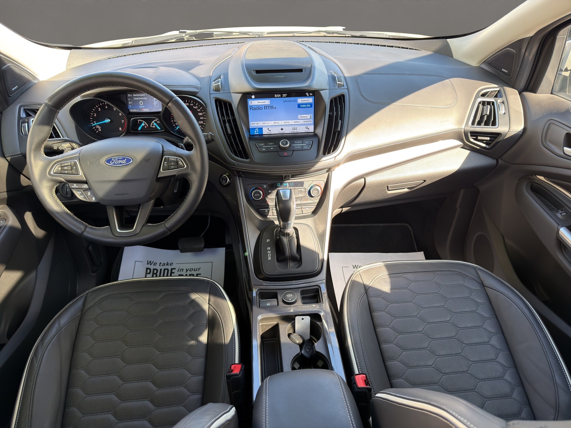 FORD Kuga 1.5 SCTi Vignale 4WD Automatic-image-12