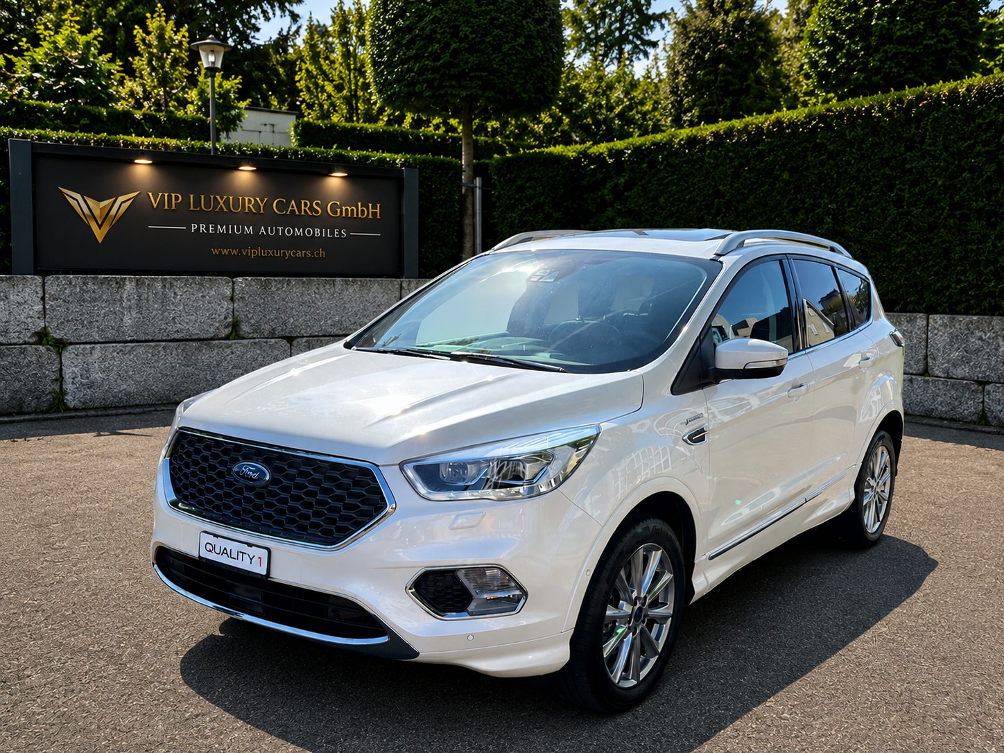 FORD Kuga 1.5 SCTi Vignale 4WD Automatic-image-0