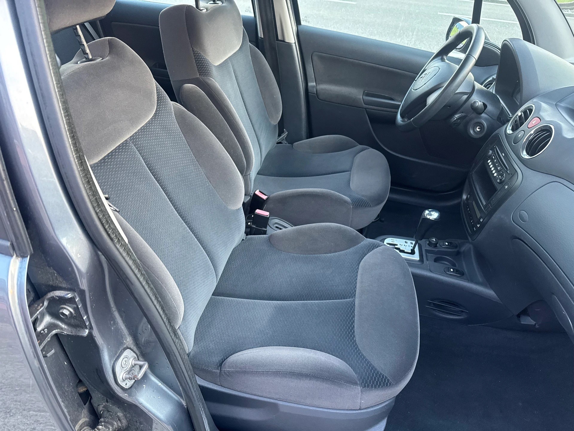 CITROEN C3 1.6i 16V Exclusive Automatic-image-6