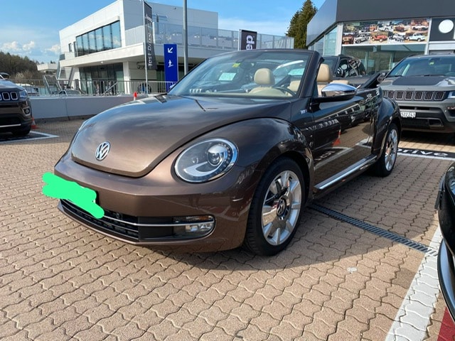 VW Beetle Cabrio 1.4 TSI Design DSG-image-1