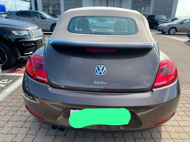 VW Beetle Cabrio 1.4 TSI Design DSG-image-2