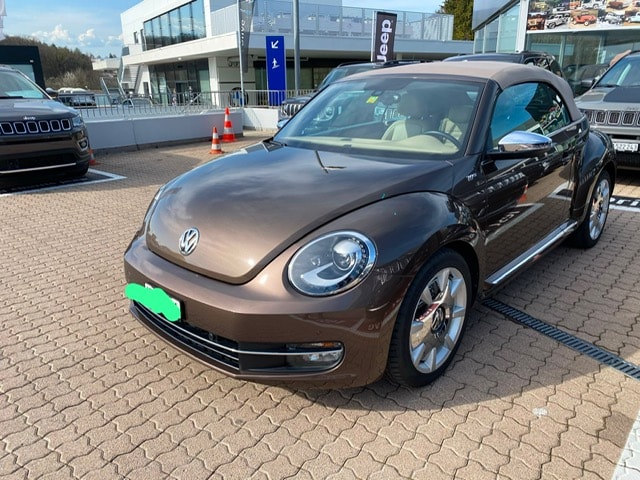 VW Beetle Cabrio 1.4 TSI Design DSG-image-7