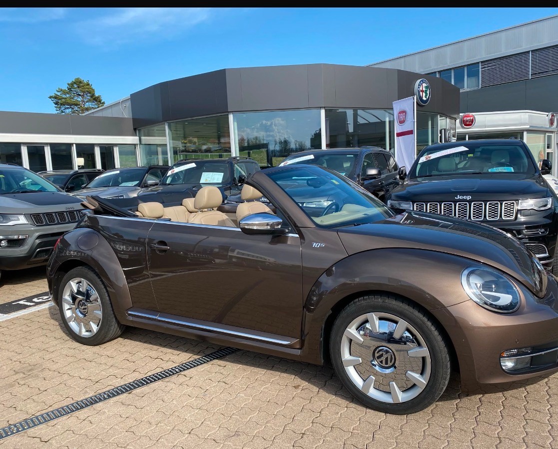 VW Beetle Cabrio 1.4 TSI Design DSG-image-6