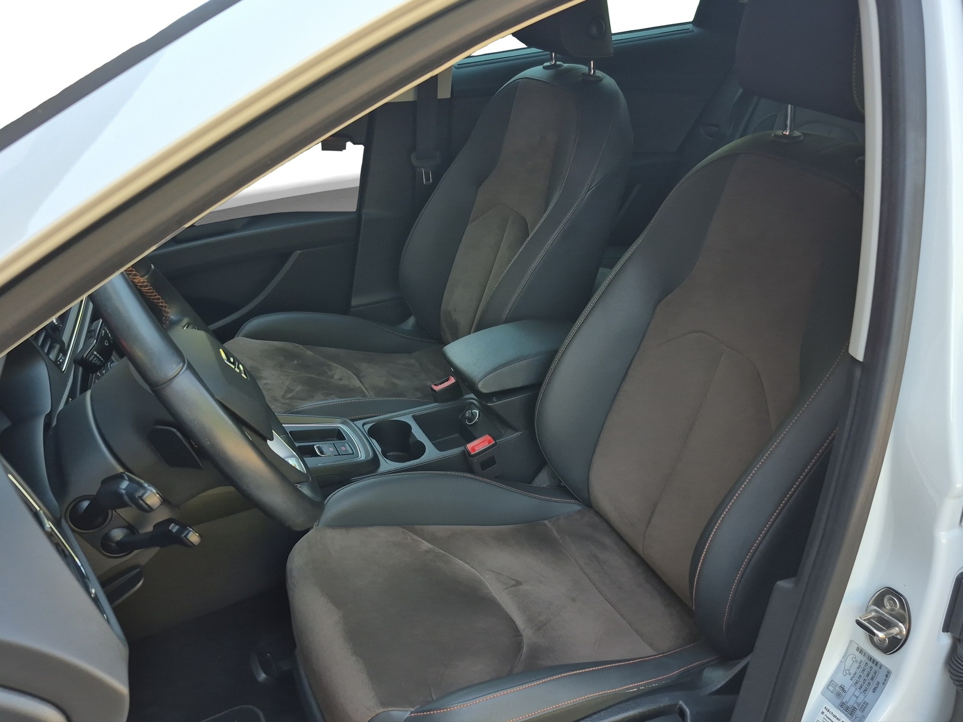SEAT Leon ST 1.8 TSI X-Perience 4Drive DSG *Anhängerkupplung/Full Link*-image-9