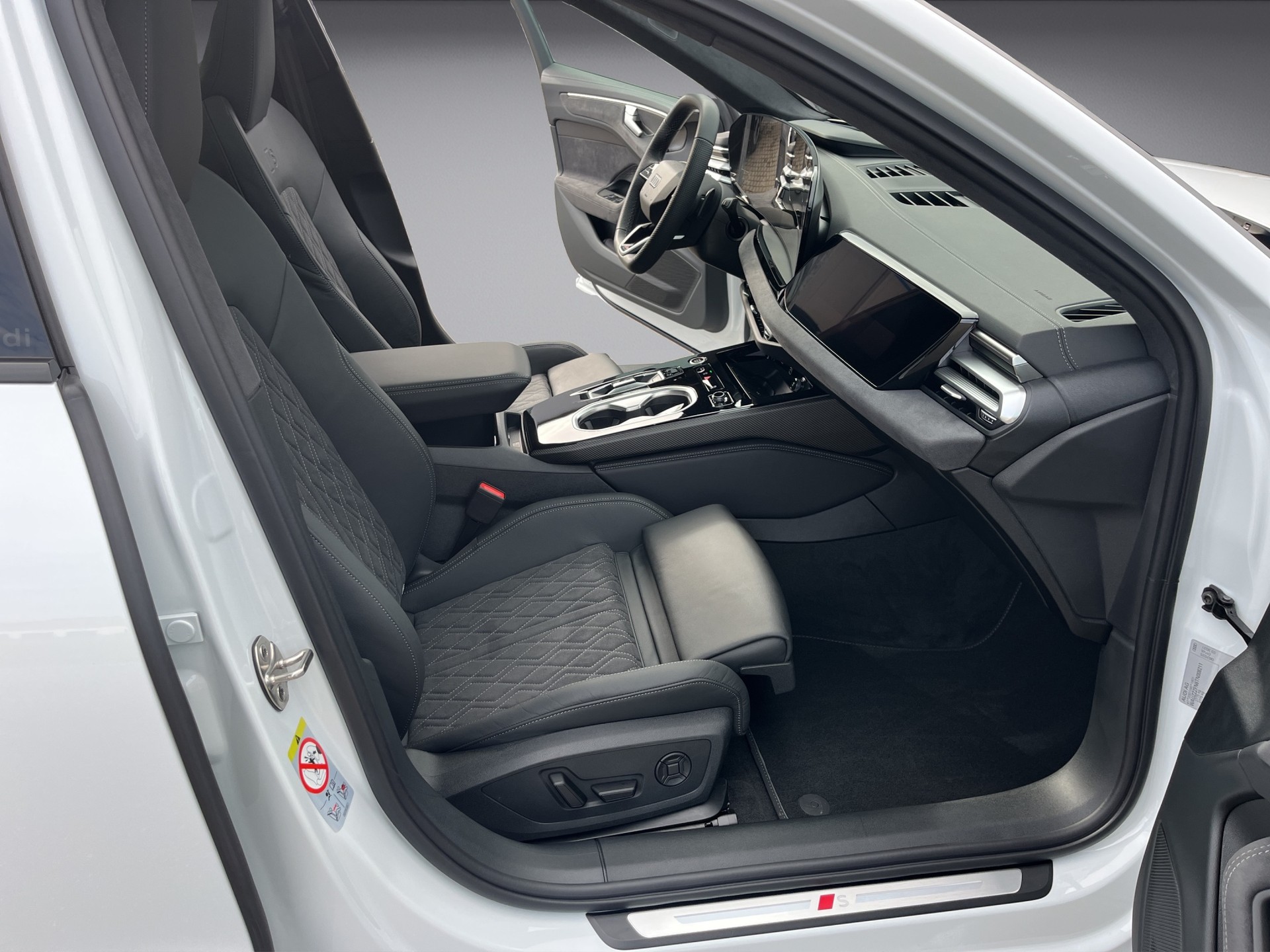 AUDI A6 Avant e-hybrid quattro 270 kW S tronic*Panodach, Standklima, Vollausstattung, AHK, (5-Jahre Garantie)-image-17
