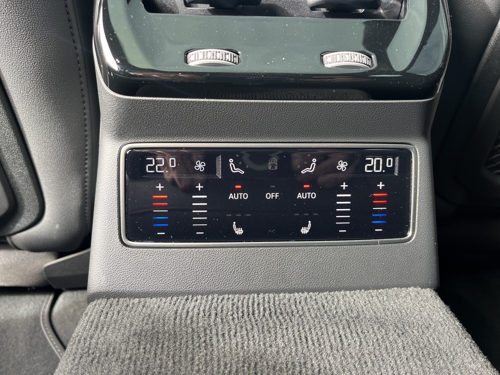 AUDI A6 Avant e-hybrid quattro 270 kW S tronic*Panodach, Standklima, Vollausstattung, AHK, (5-Jahre Garantie)-image-11