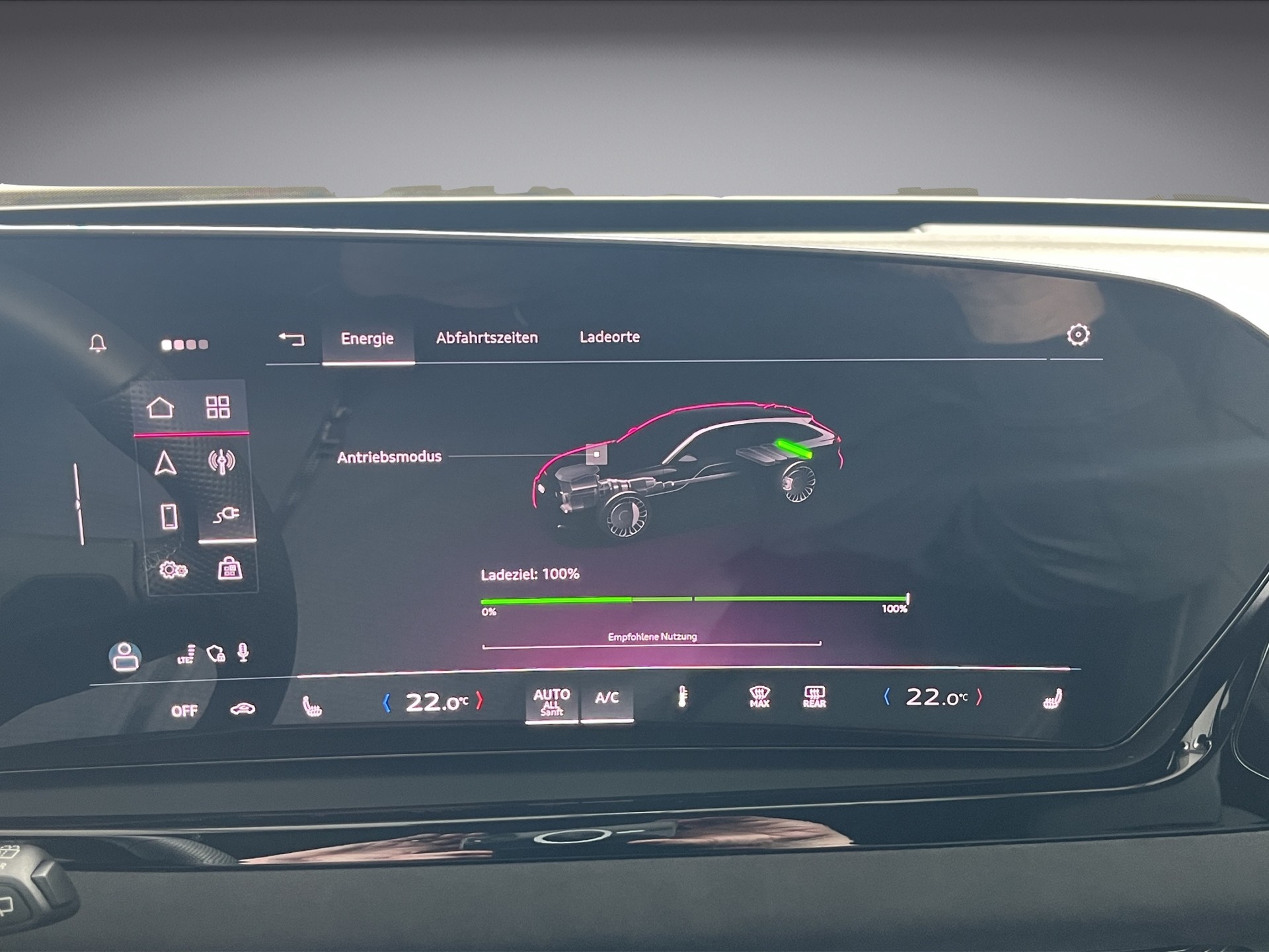 AUDI A6 Avant e-hybrid quattro 270 kW S tronic*Panodach, Standklima, Vollausstattung, AHK, (5-Jahre Garantie)-image-25