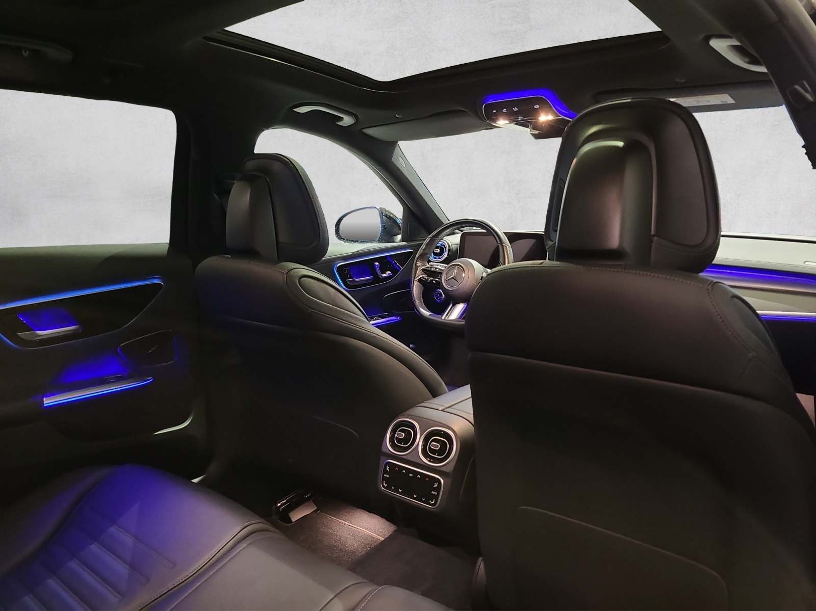 MERCEDES-BENZ C 300 T 4Matic AMG Line-image-14