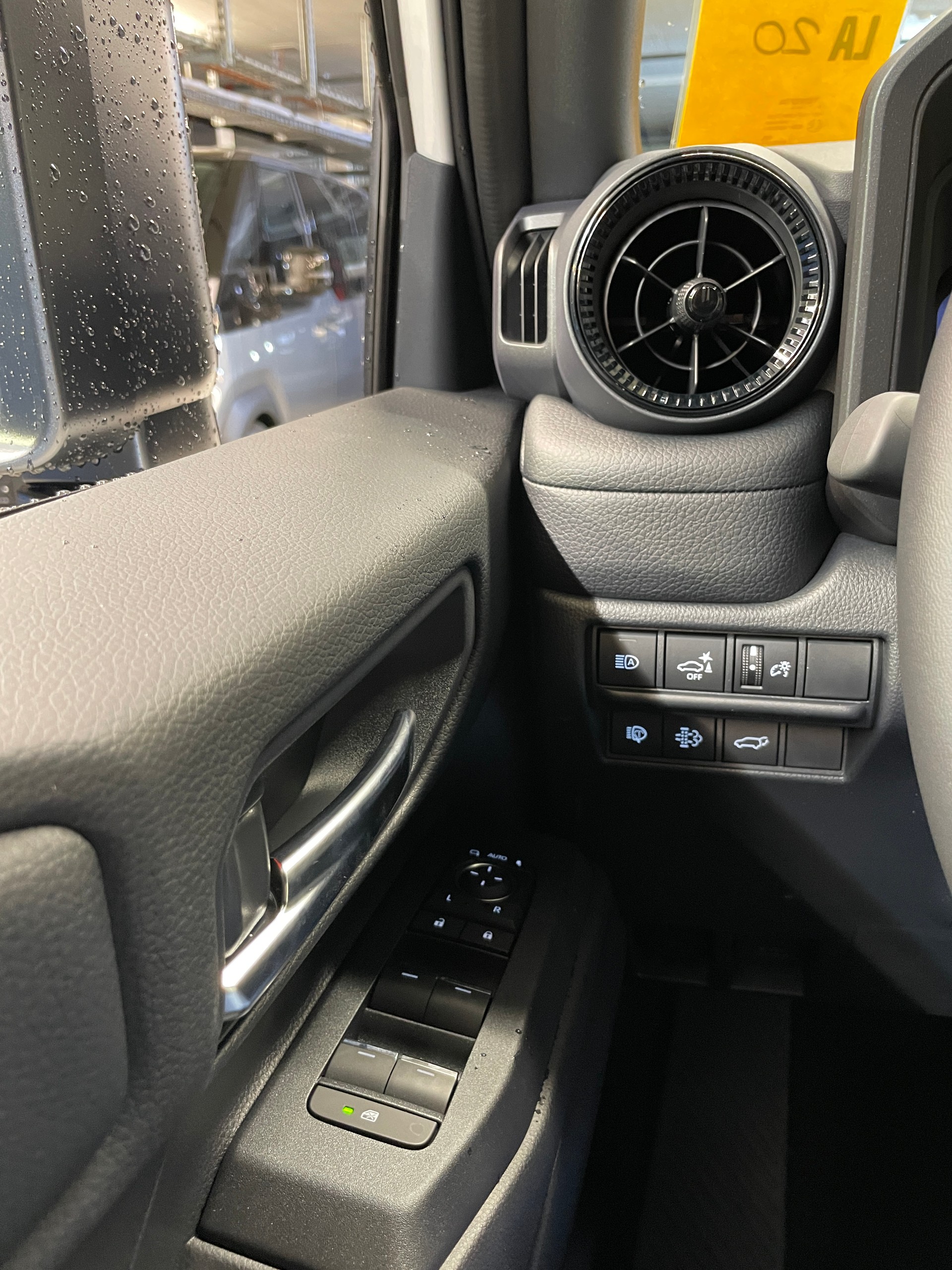 TOYOTA Land Cruiser 2.8TD 48V Style mit AHK-image-13