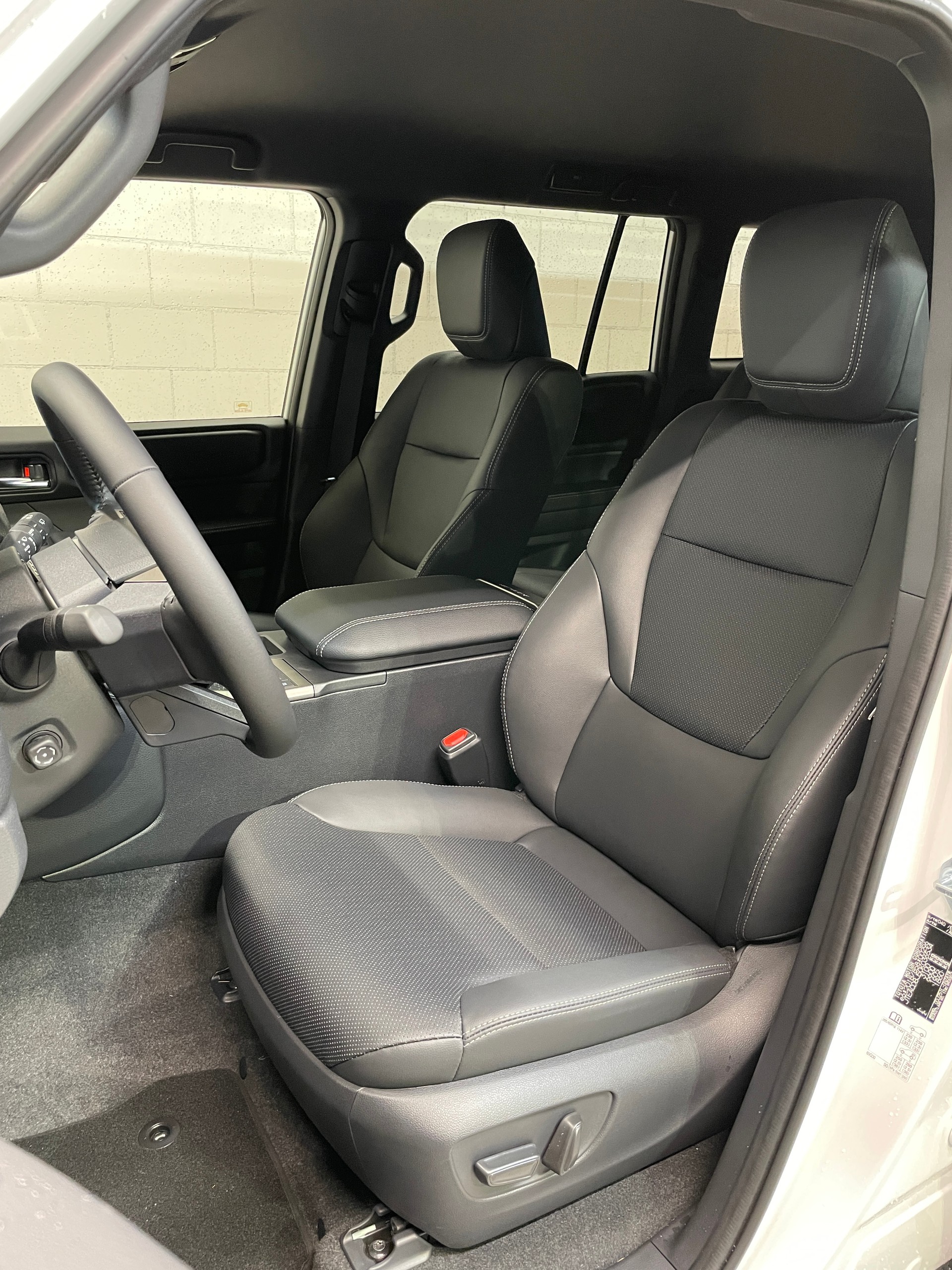TOYOTA Land Cruiser 2.8TD 48V Style mit AHK-image-9