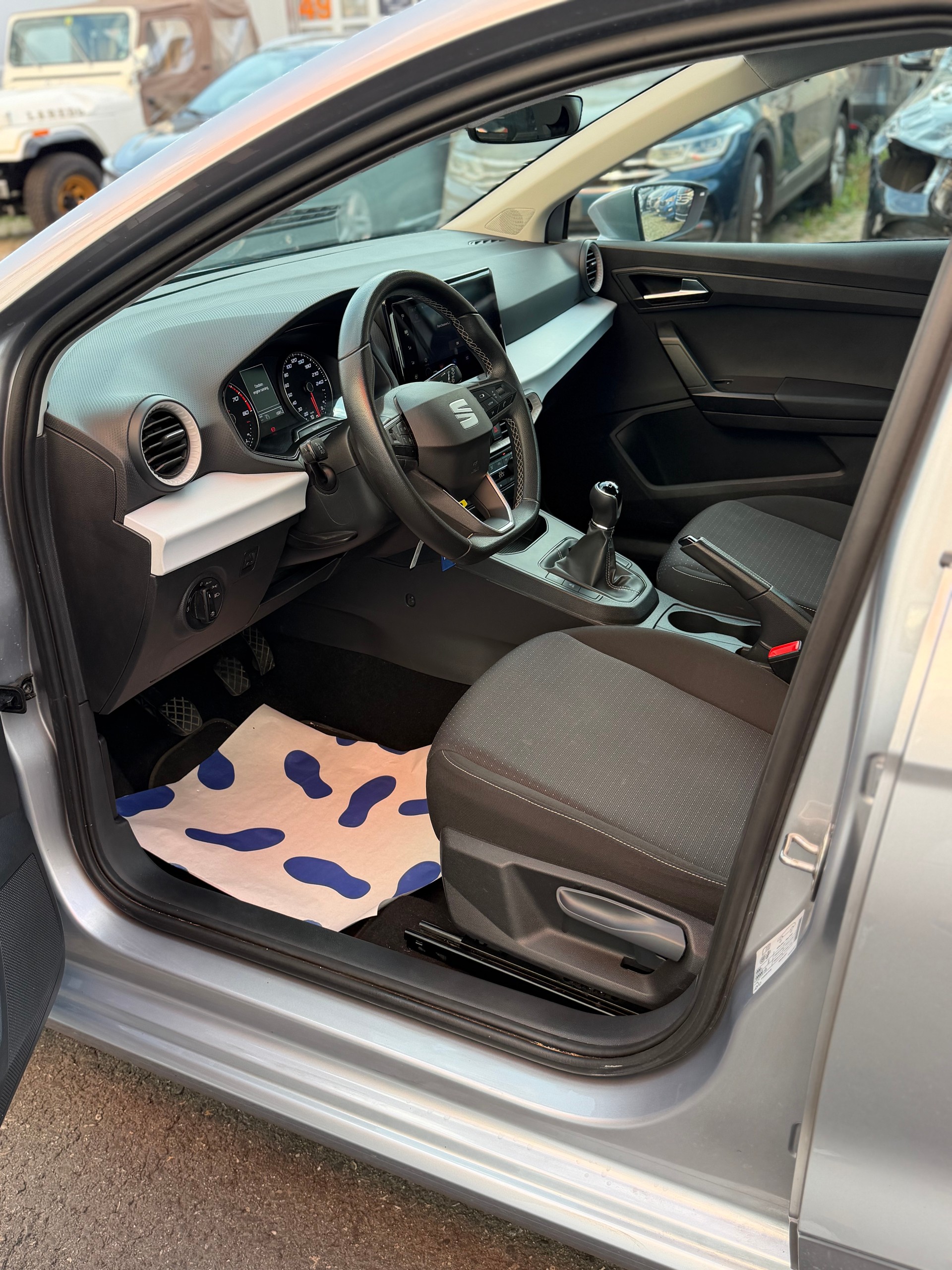 SEAT Ibiza 1.0 EcoTSI Reference-image-6