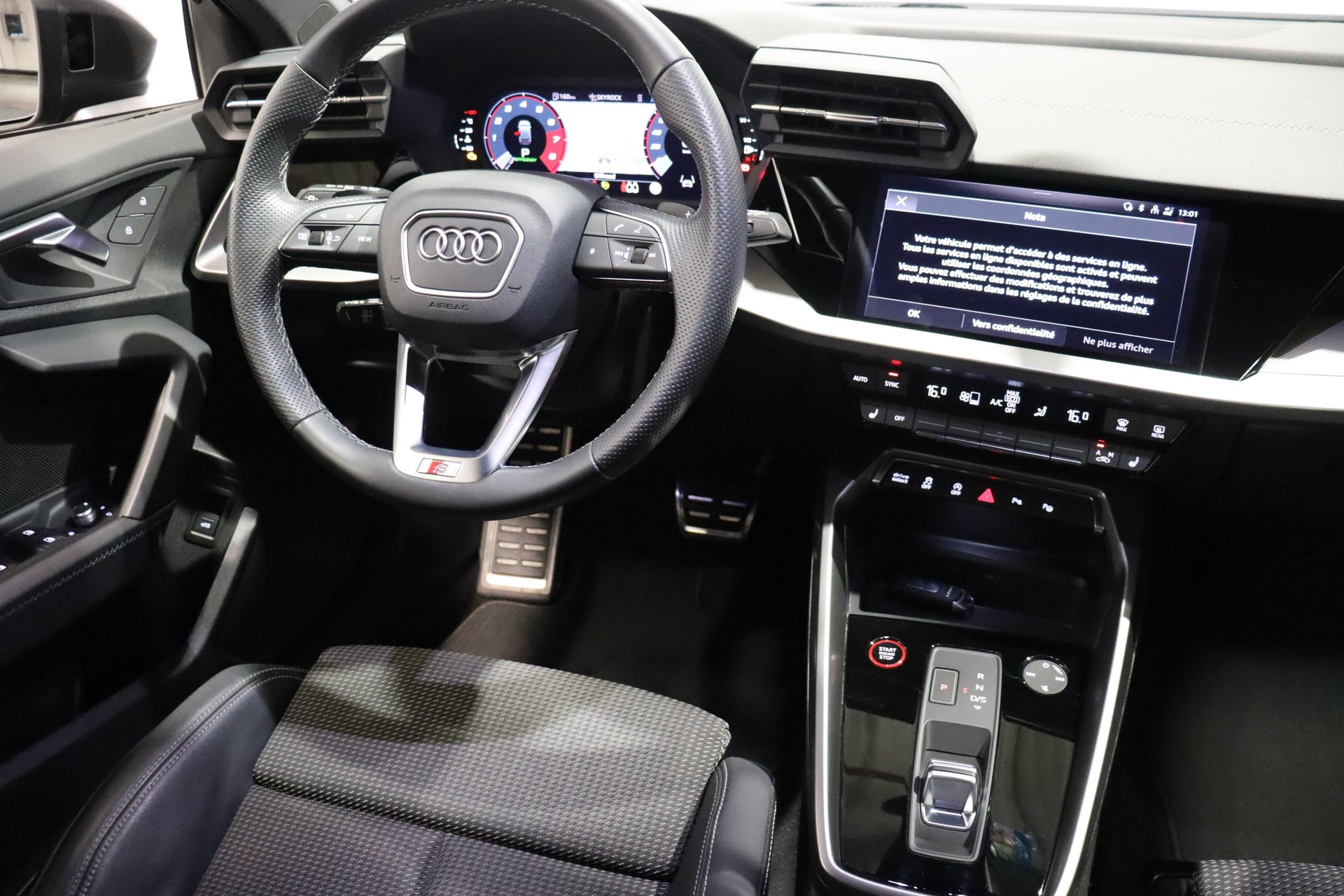 AUDI S3 Sportback 2.0 TFSI quattro S-Tronic-image-8