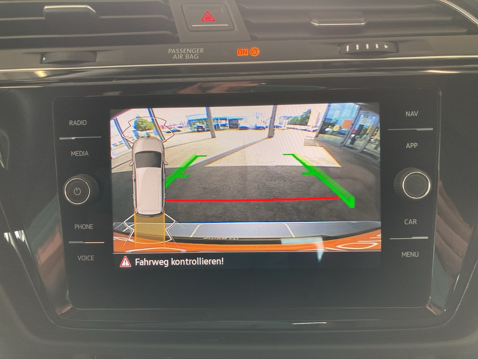 VW Touran 1.5 TSI EVO Highline DSG-image-14