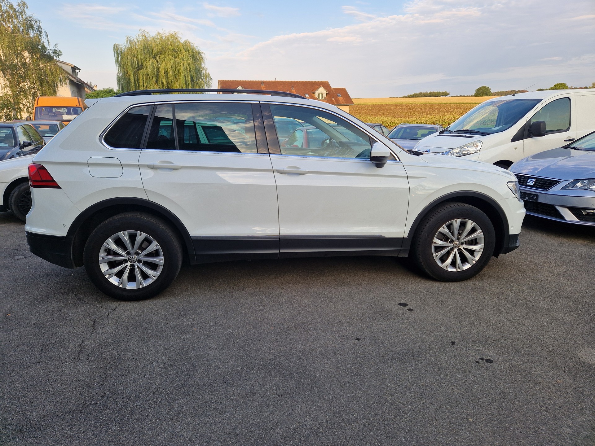 VW Tiguan 2.0TSI Comfortline 4Motion DSG-image-14