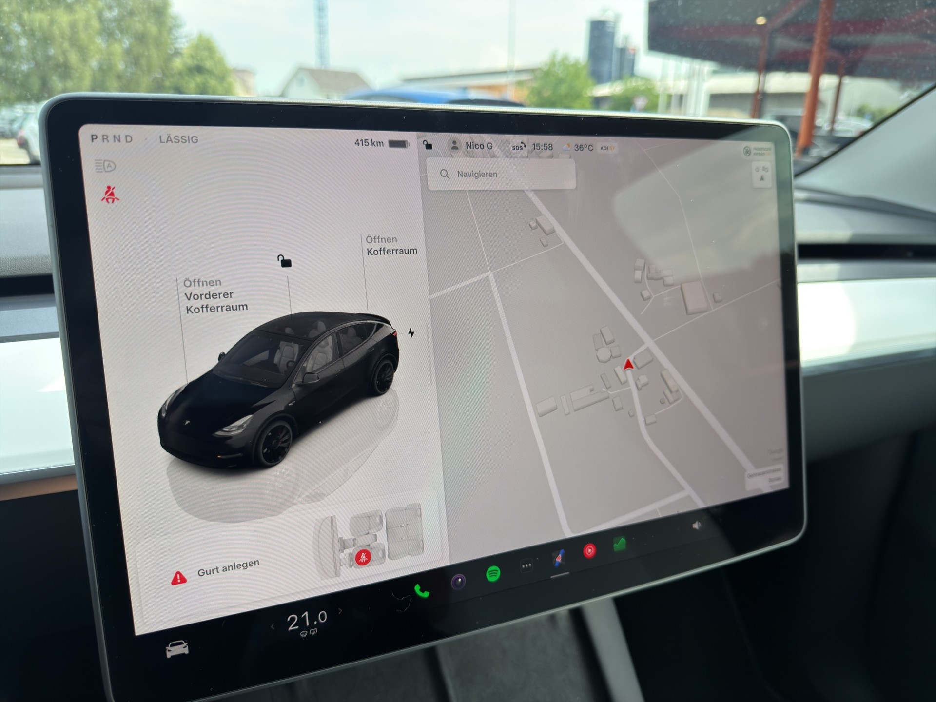 TESLA Model Y Performance D SOC 95.5% Weisses Interieur-image-28