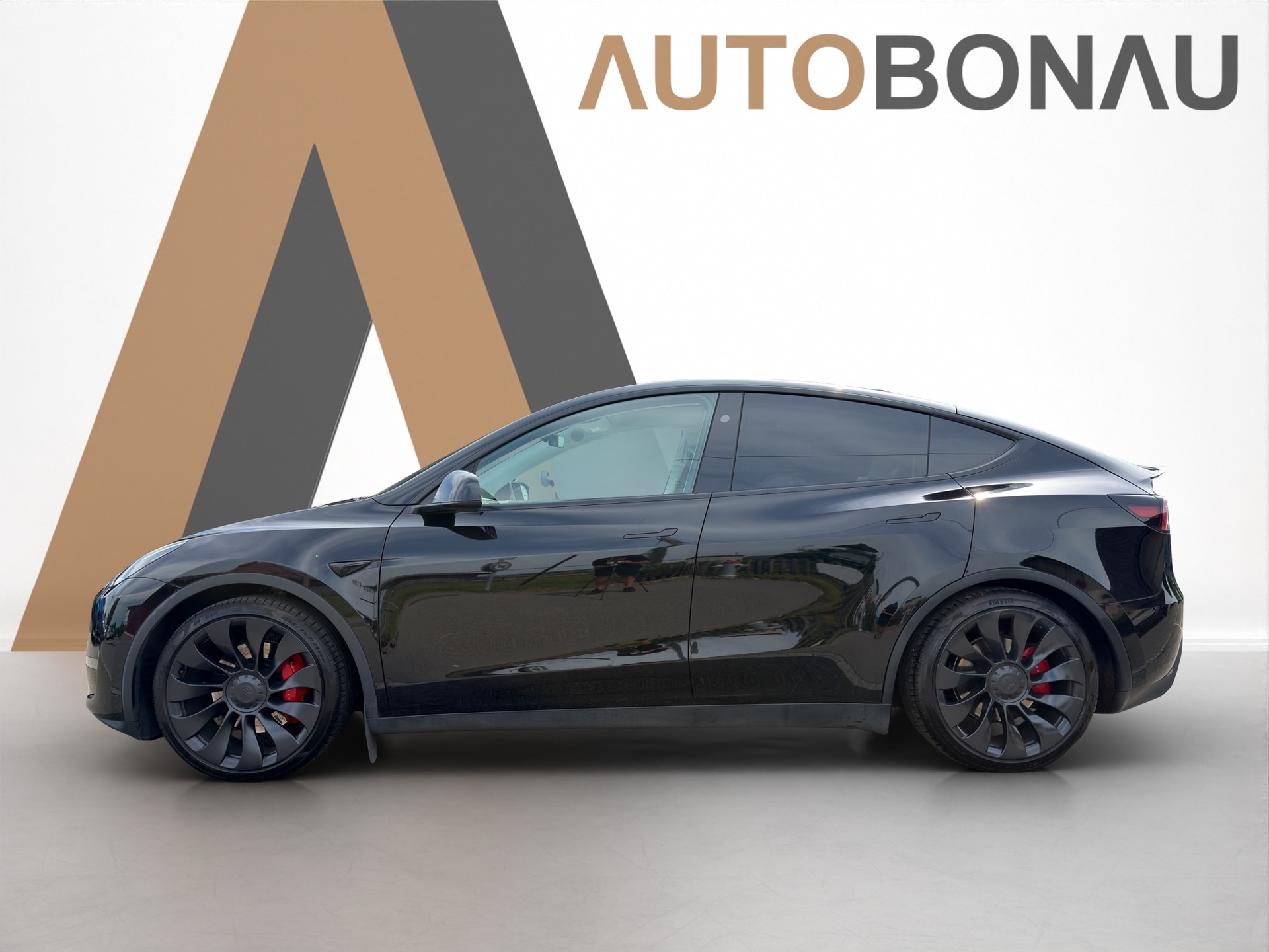 TESLA Model Y Performance D SOC 95.5% Weisses Interieur-showroom-element-1