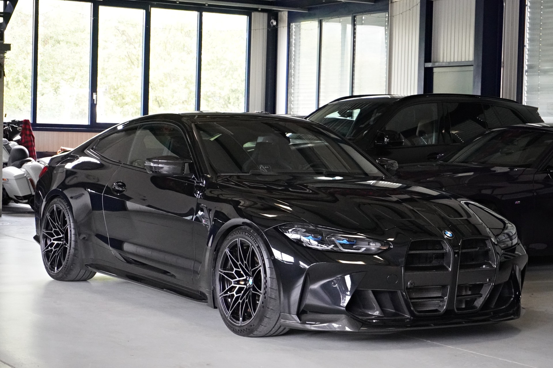 BMW M4 Coupé Competition M xDrive // CARBON PAKET // M CARBON SCHALENSITZE //-image-1